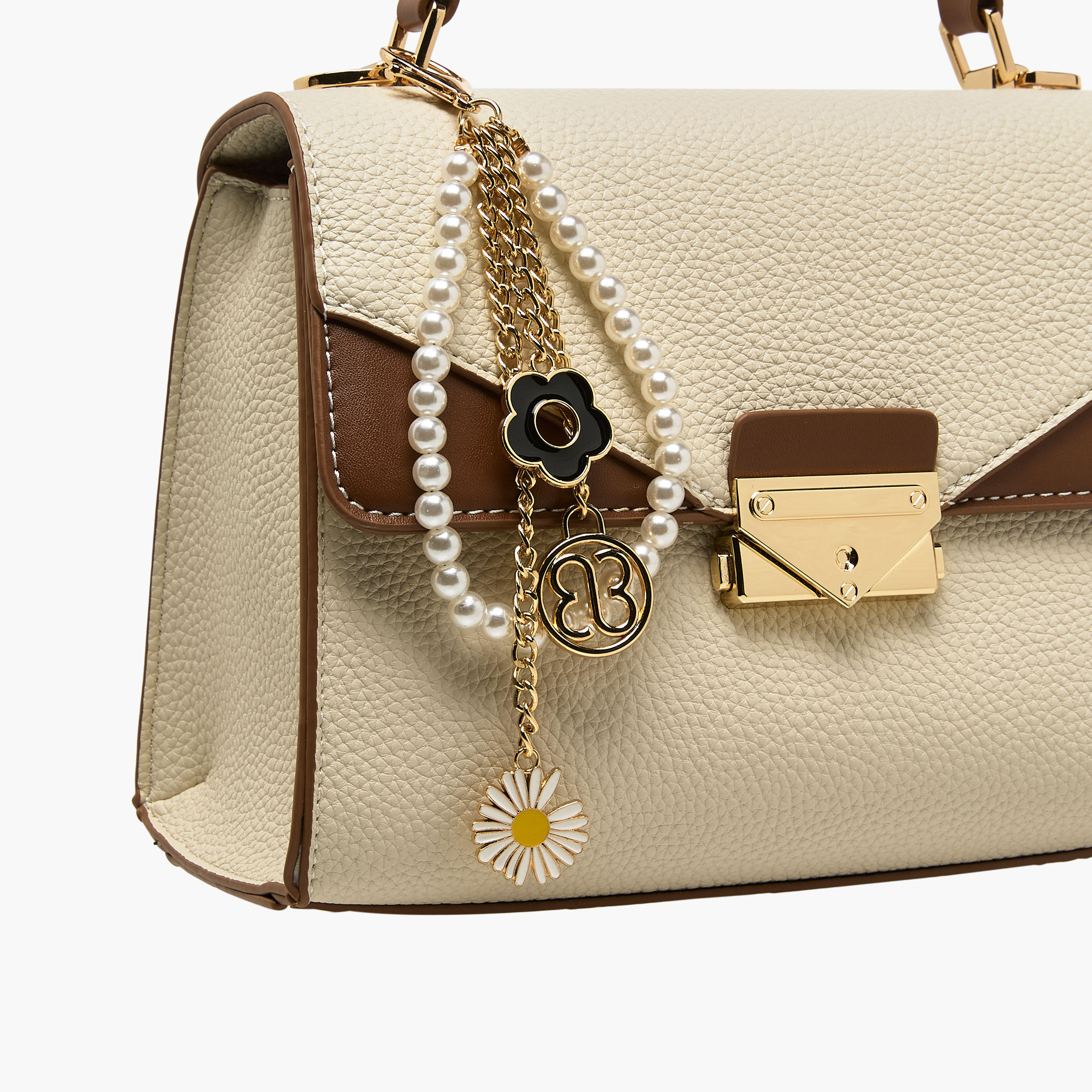 شنطة كروس بودي بارزة الملمس بدلاية من بيسي لندن-women-bagsandwallets-handbags-image-5