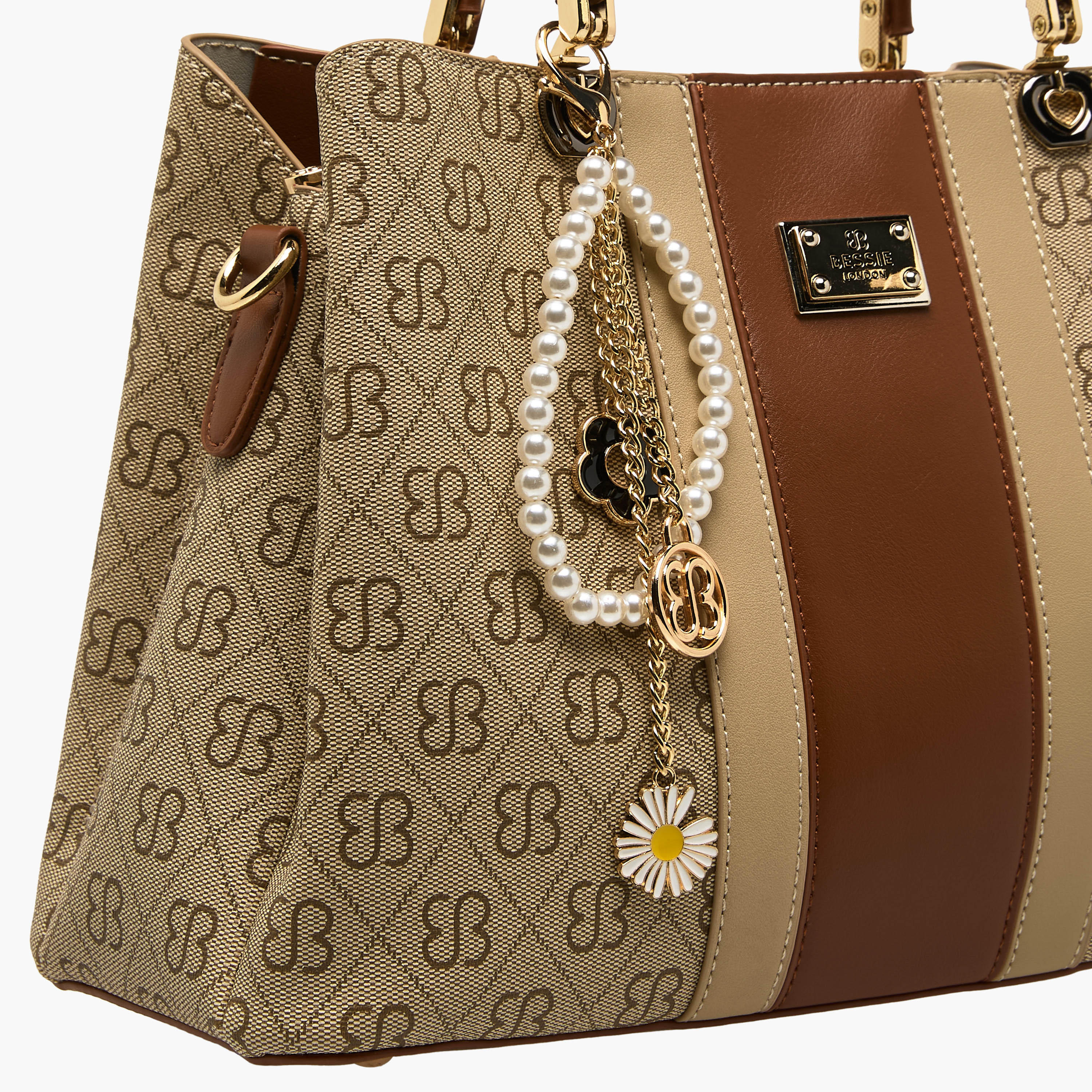 شنطة توتي بطبعات مونوجرام ودلاية من بيسي لندن-women-bagsandwallets-handbags-image-5