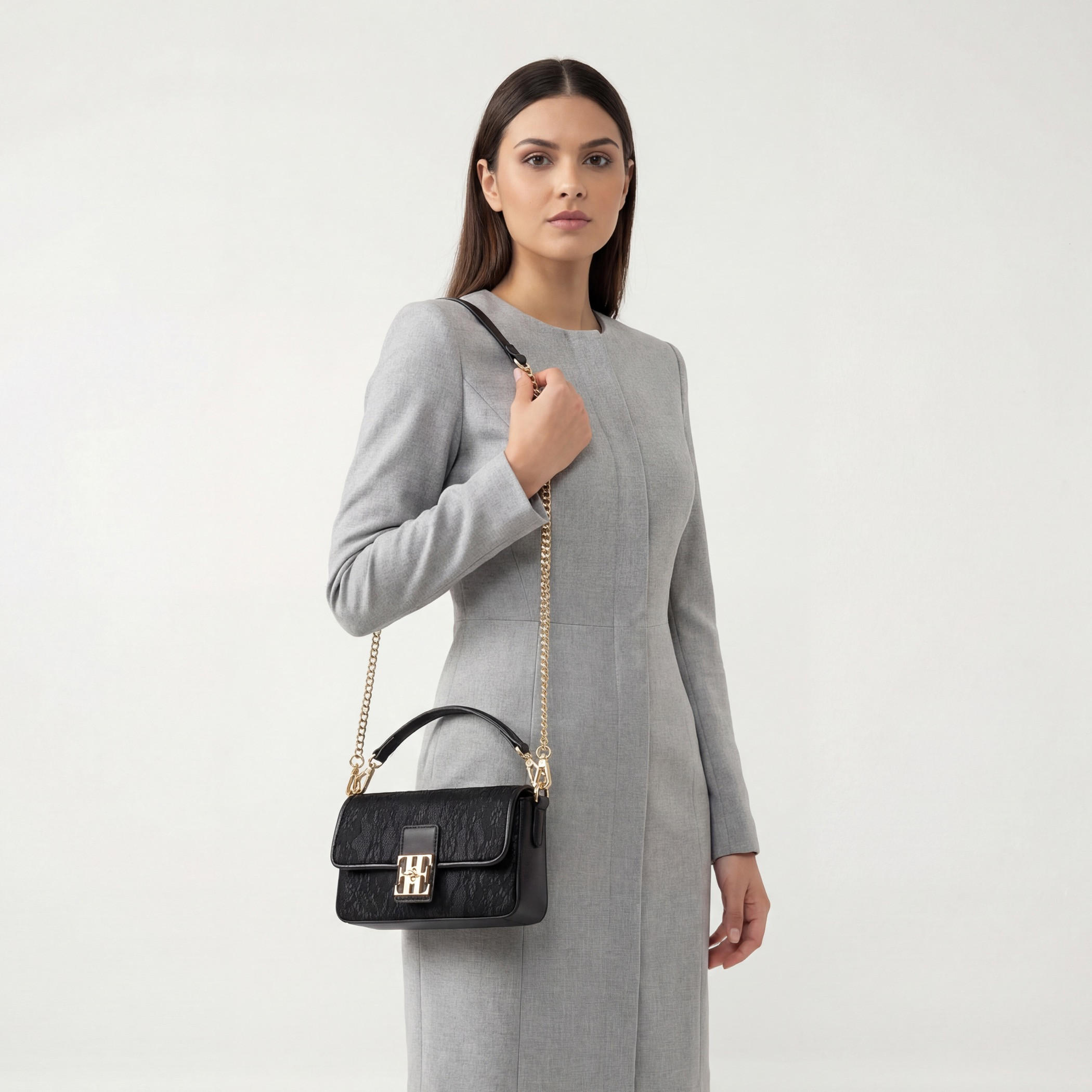 شنطة كروس بودي بارزة الملمس بتفاصيل دانتيل وحزام قابل للفصل من إيل-women-bagsandwallets-handbags-image-2