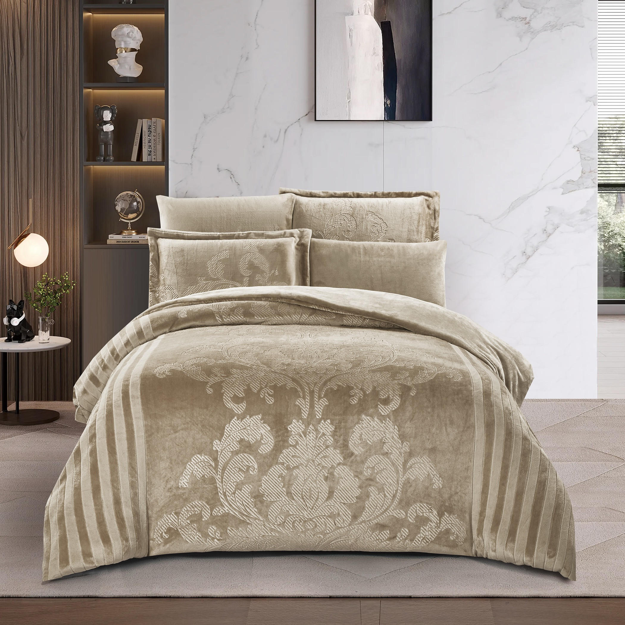 طقم لحاف مخملي منقوش-household-bedding-comfortersandbedspreads-comforters-image-1