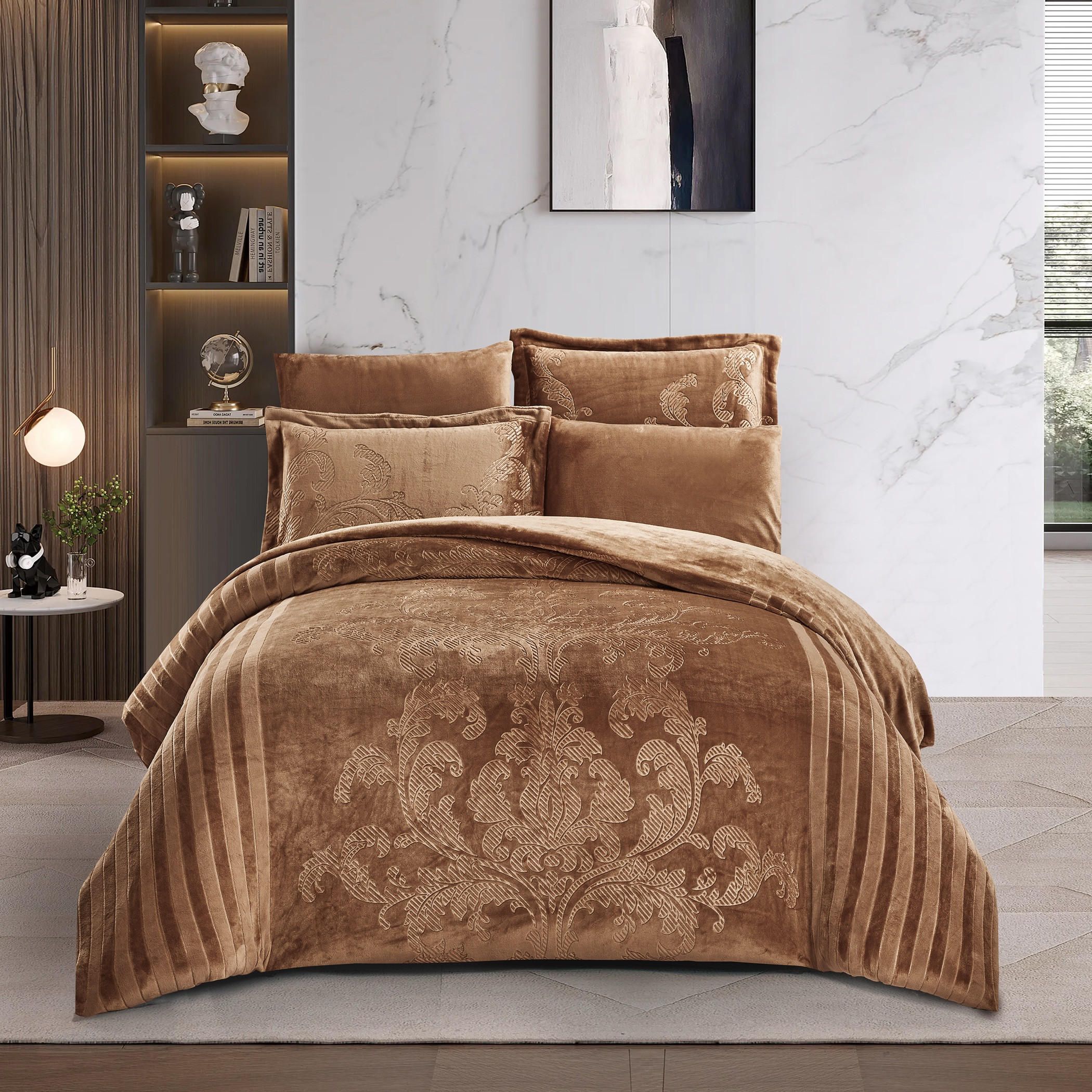 طقم لحاف مخملي منقوش، حجم كينج-household-bedding-comfortersandbedspreads-comforters-image-1