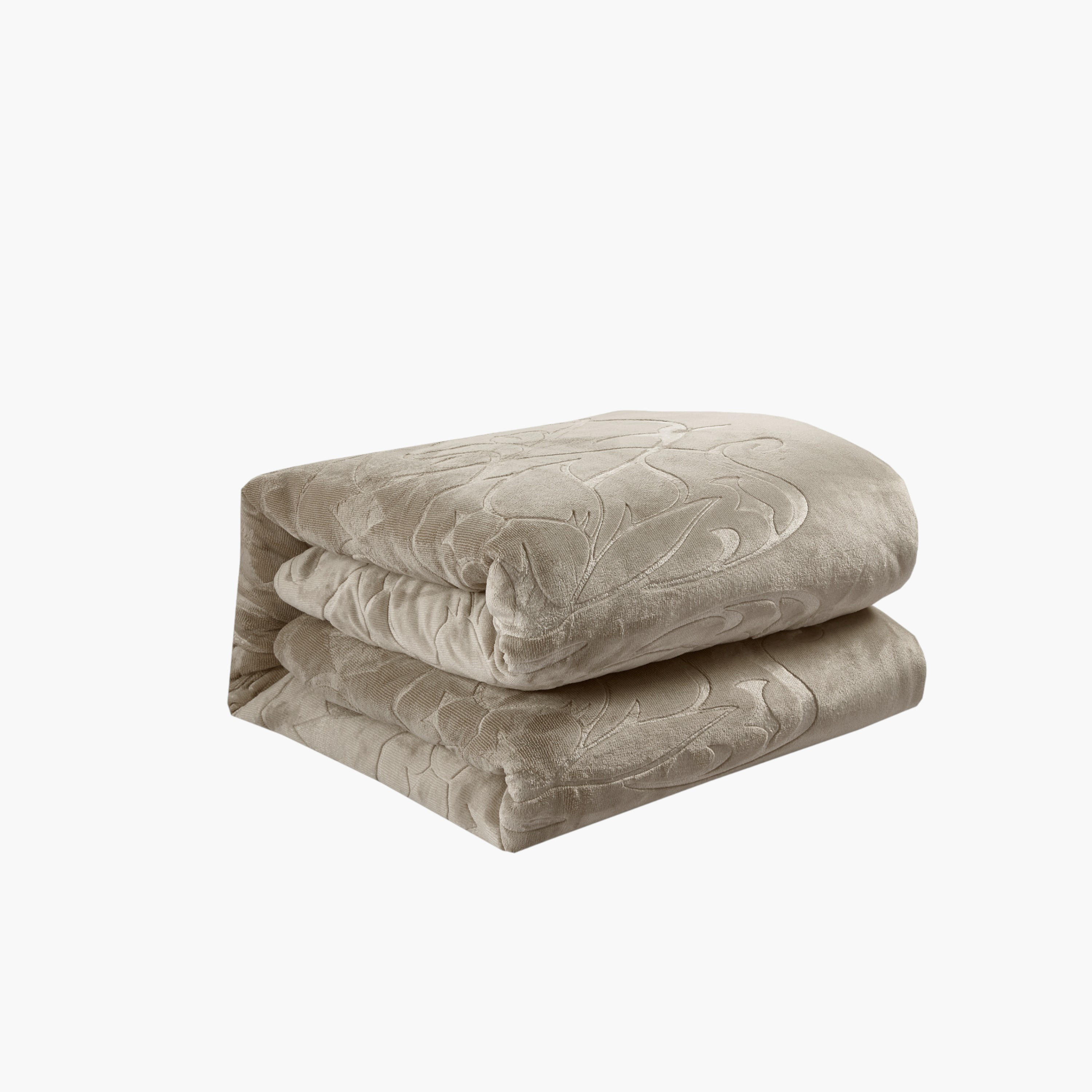 Embossed Velvet Plush Comforter Set-household-bedding-comfortersandbedspreads-comforters-image-3