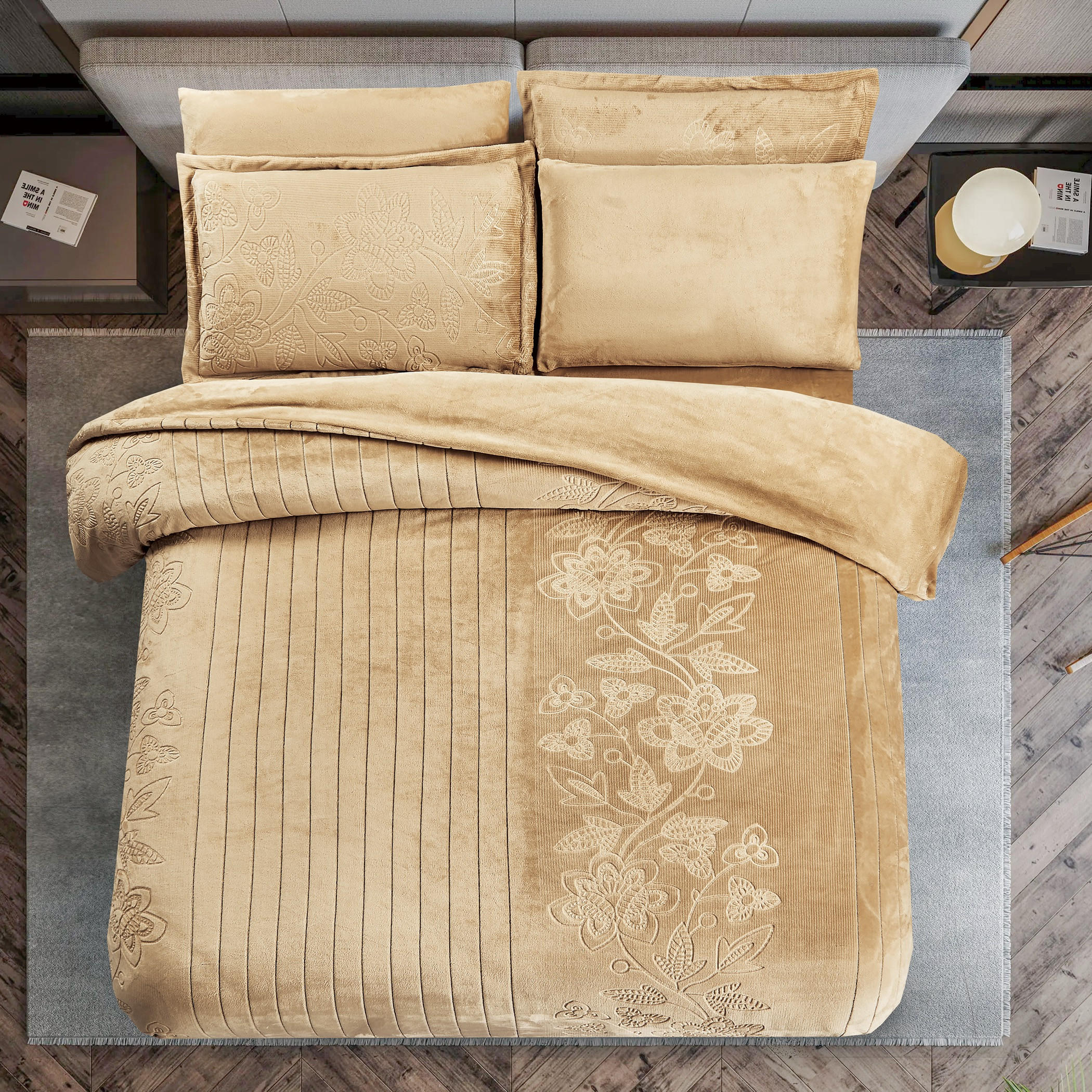 طقم لحاف مخملي منقوش بتصميم زهري-household-bedding-comfortersandbedspreads-comforters-image-2