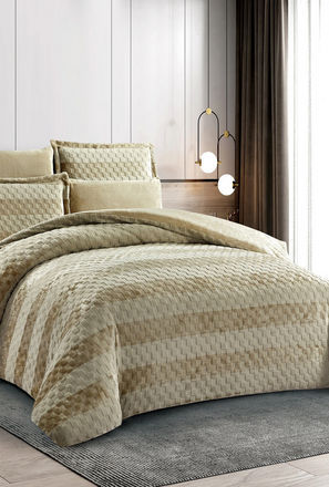 Woven Pattern Velvet Comforter Set-household-image-1