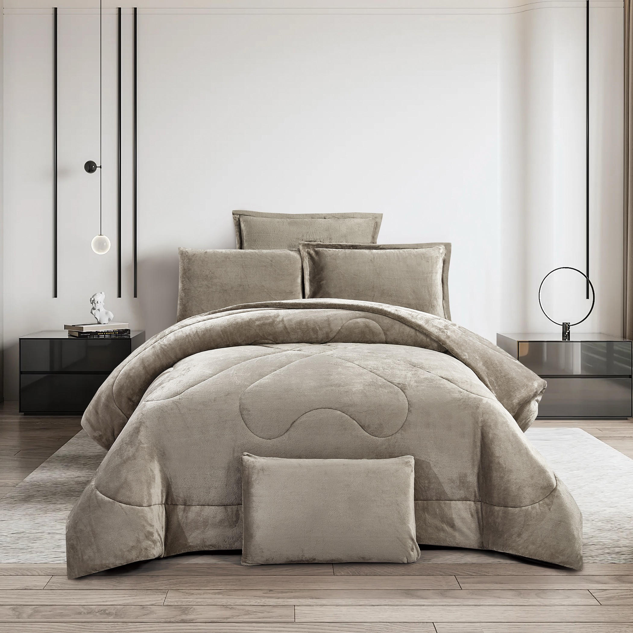 طقم لحاف مخملي فخم-household-bedding-comfortersandbedspreads-comforters-image-1