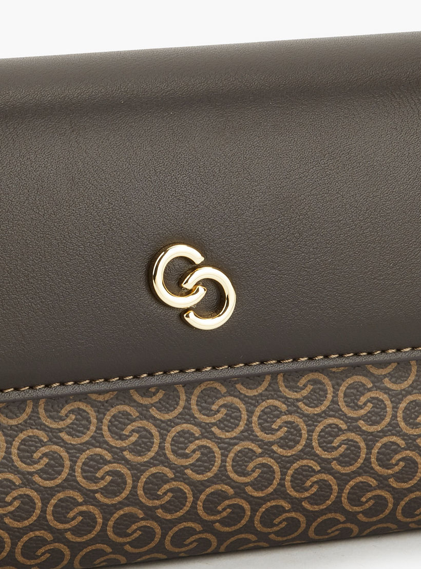 شنطة كلاتش بطبعات مونوجرام مع حزام سلسلة من سيليست-women-bagsandwallets-handbags-image-5