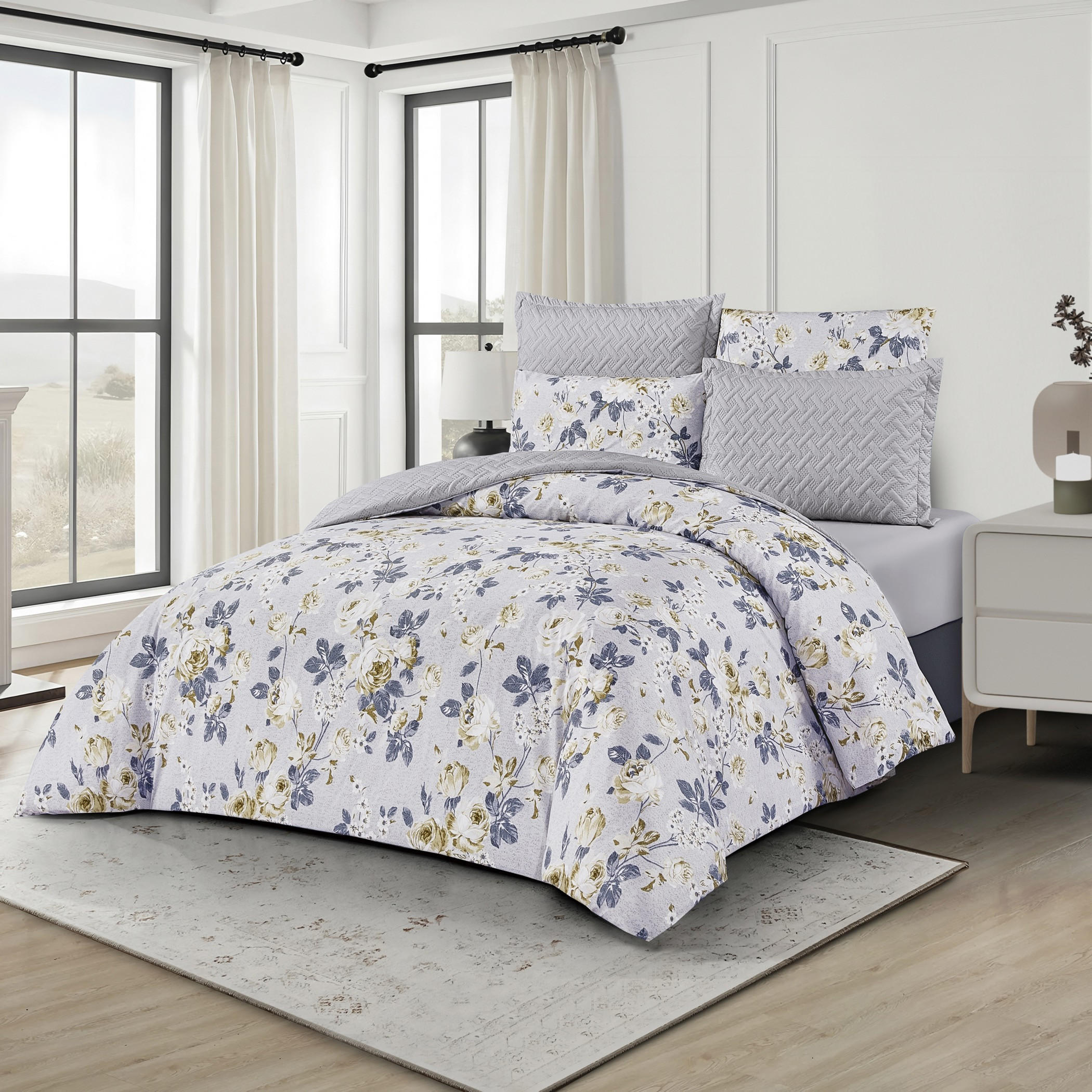 طقم لحاف ملكي قابل للعكس بنقشة زهور-household-bedding-comfortersandbedspreads-comforters-image-1