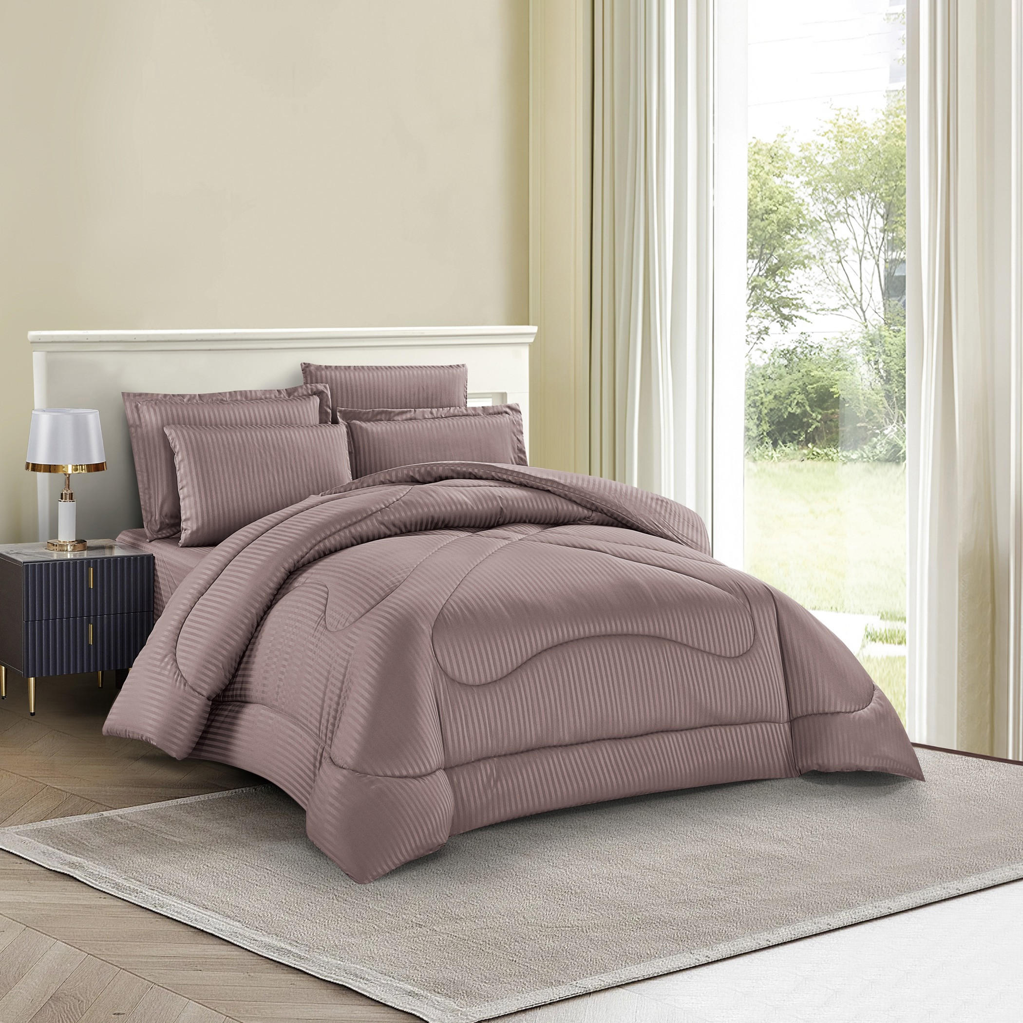 طقم لحاف مخطط وردي-household-bedding-comfortersandbedspreads-comforters-image-2