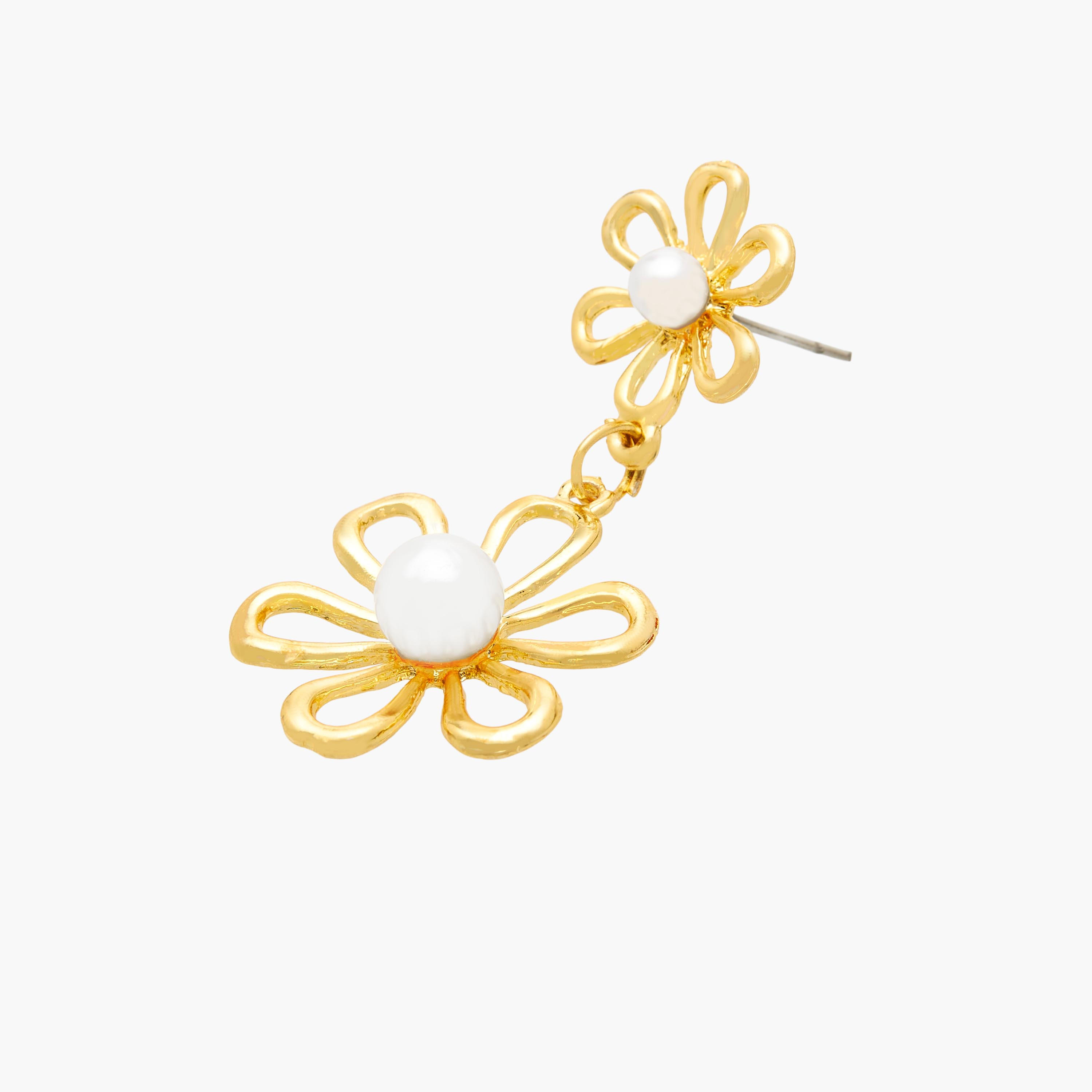 حلق متدلي ميتاليك بتزيينات وبمكبس إغلاق خلفي-women-watchesandjewellery-jewellery-earrings-image-3