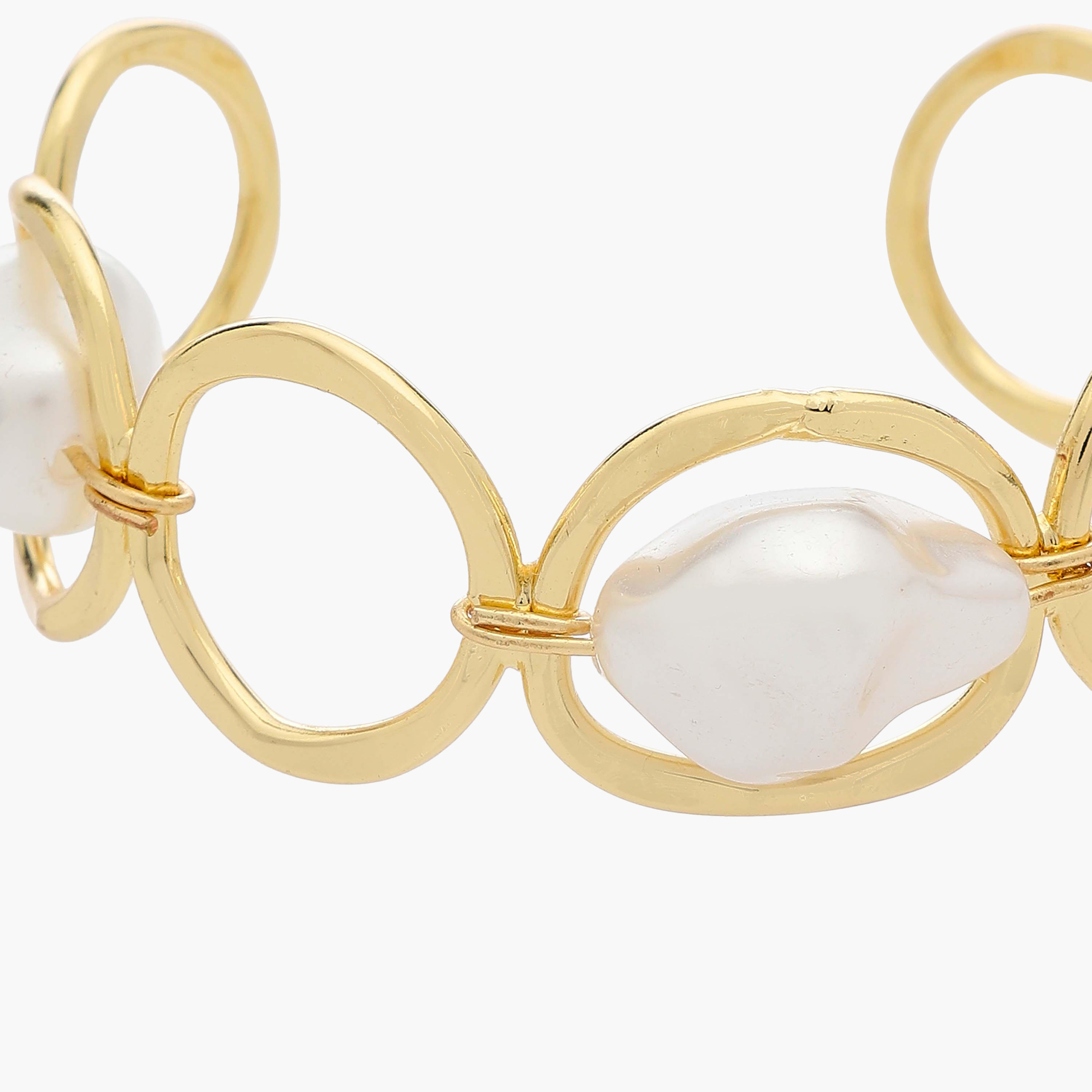 سوار مفتوح معدن بتزيينات لؤلؤ-women-watchesandjewellery-jewellery-banglesandbracelets-image-3