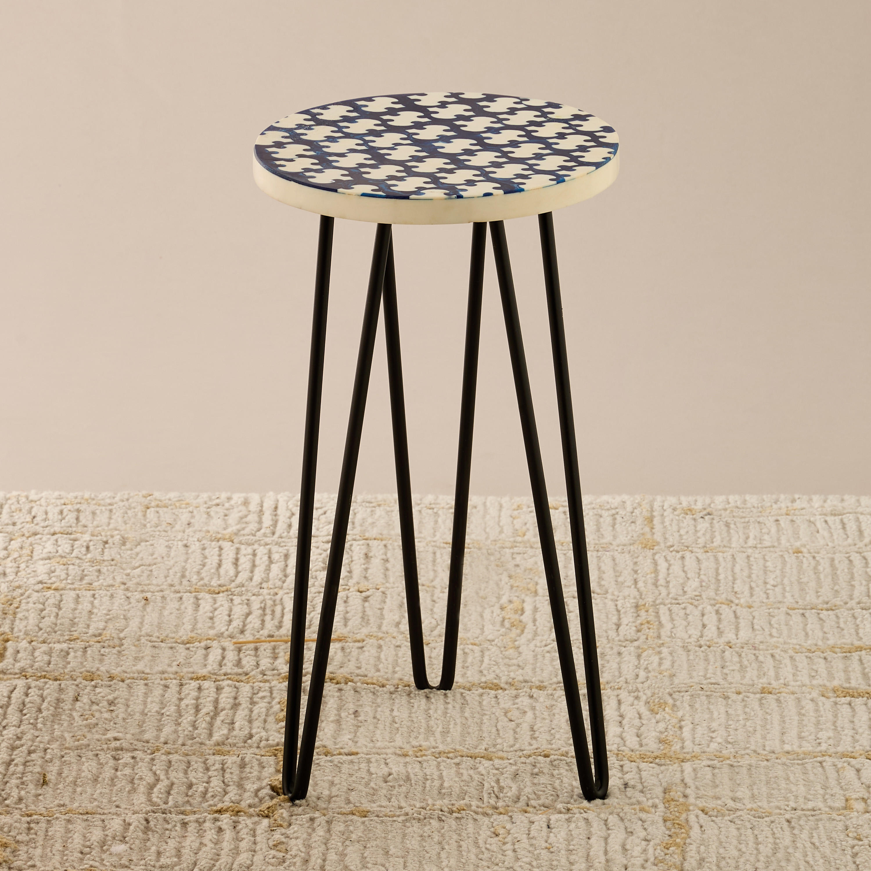 Patterned Resin Top Plant Stand - 20x10 cms-household-gardenandoutdoor-trellisandstands-plantstands-image-2