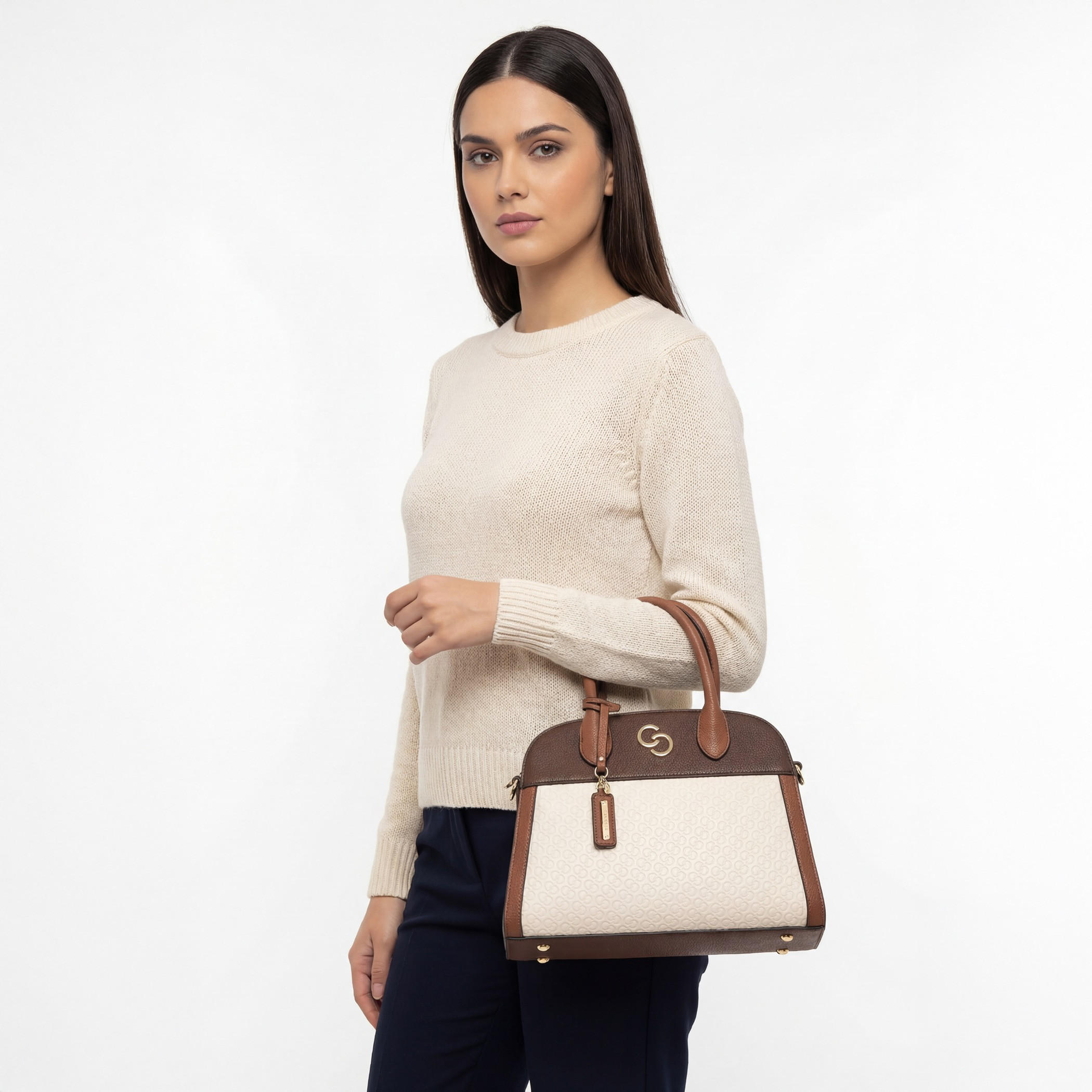شنطة توتي بنقوش مونوجرام ومقابض مزدوجة من سيليست-women-bagsandwallets-handbags-image-2