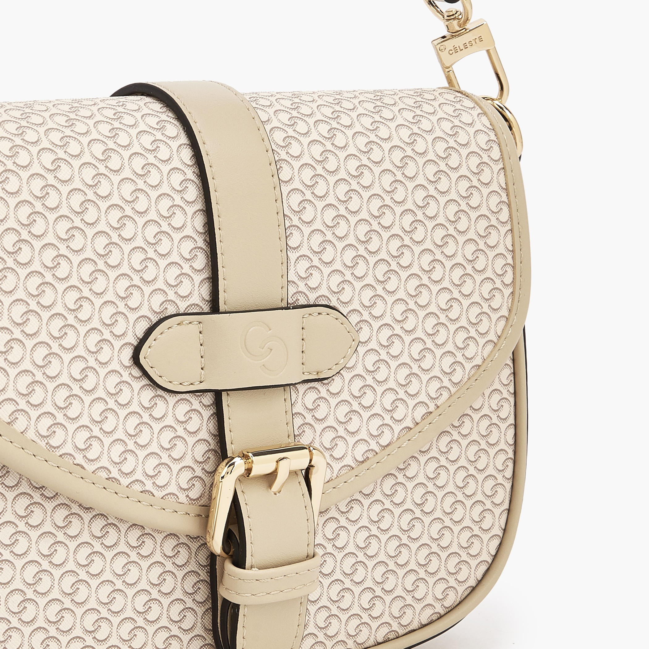 شنطة كروس بودي بزر إغلاق وطبعات مونوجرام من سيليست-women-bagsandwallets-handbags-image-4