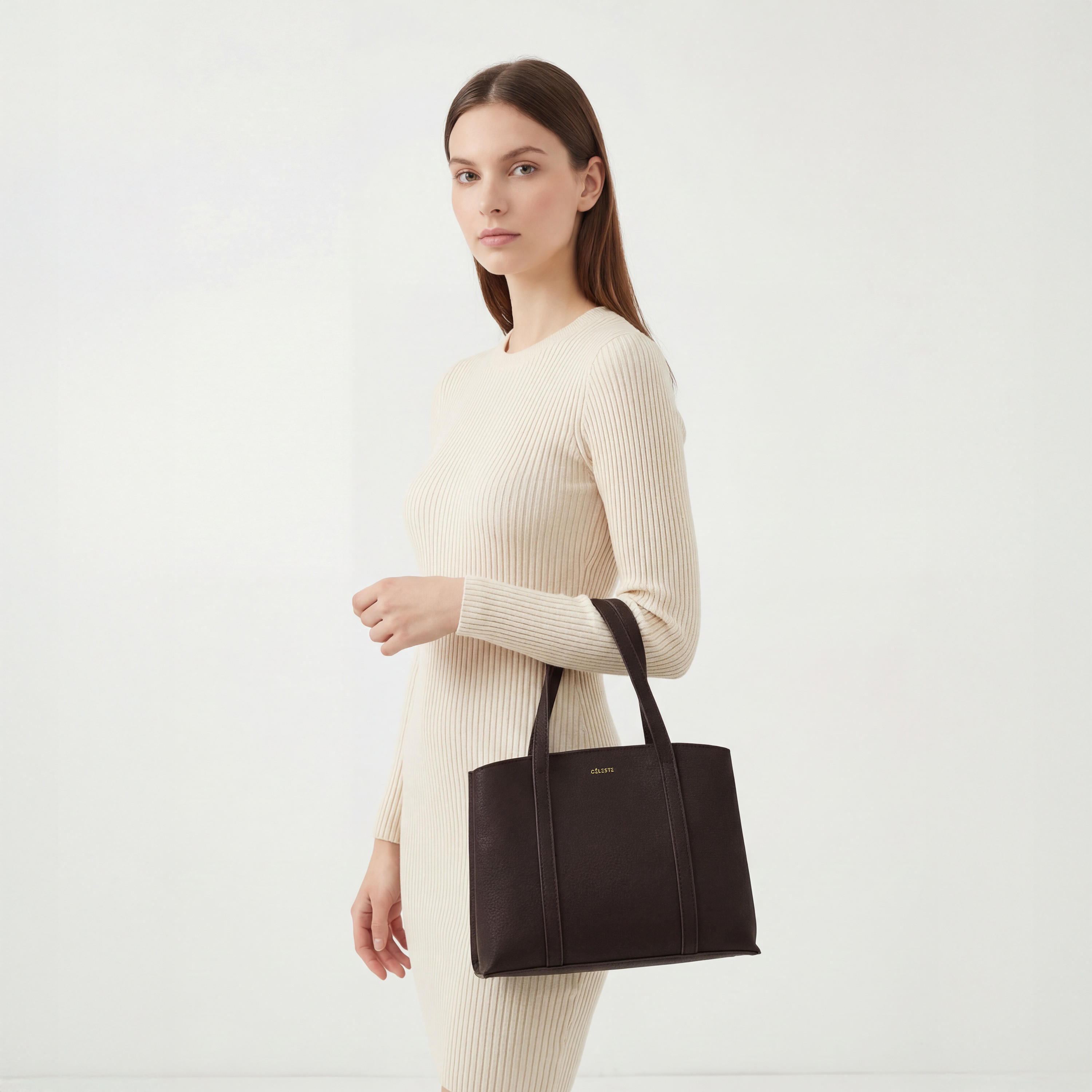 شنطة توتي بارزة الملمس بمقابض مزدوجة من لو كونفورت-women-bagsandwallets-handbags-image-7
