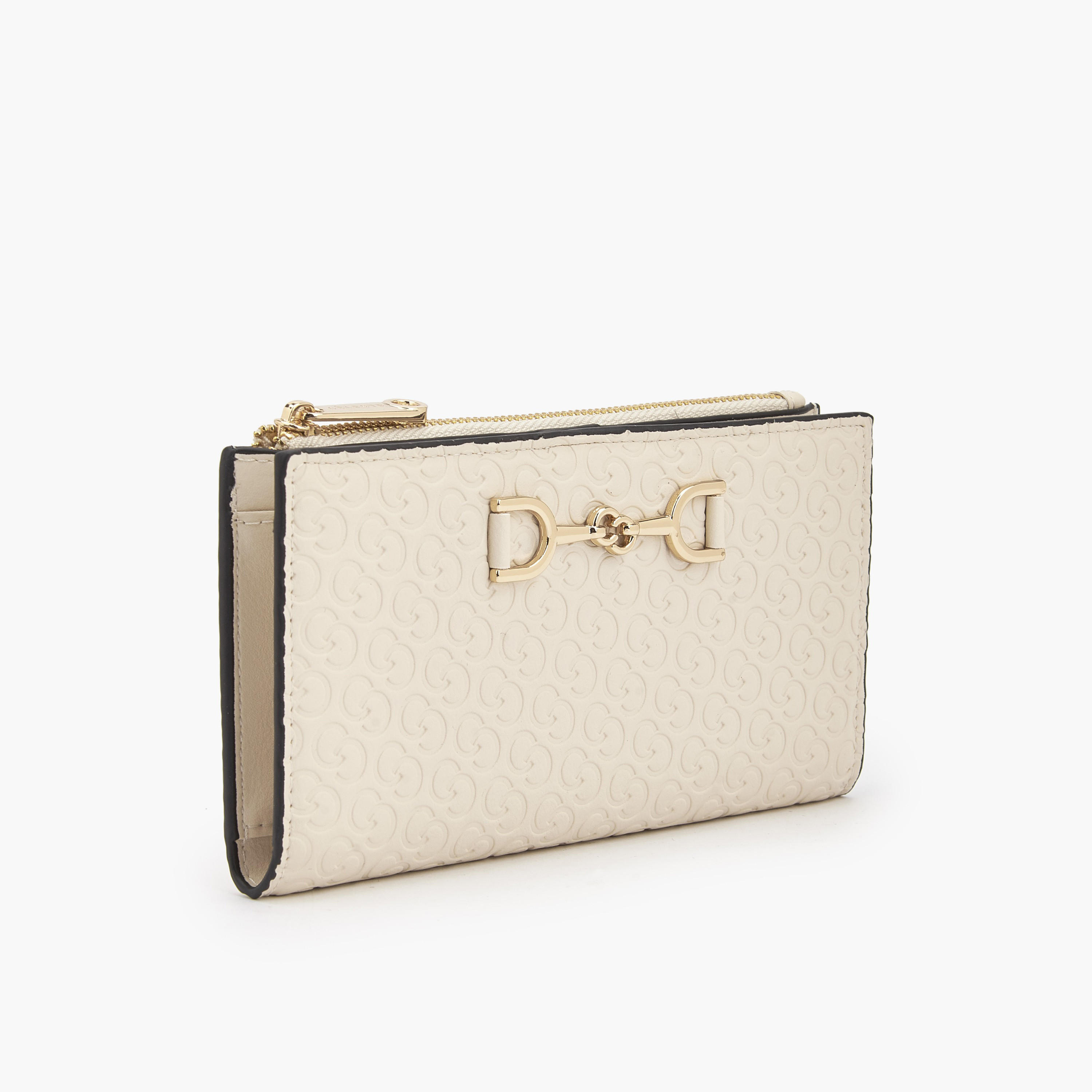 محفظة بنقوش مونوجرام مع زر إغلاق من سيليست-women-bagsandwallets-wallets-image-6