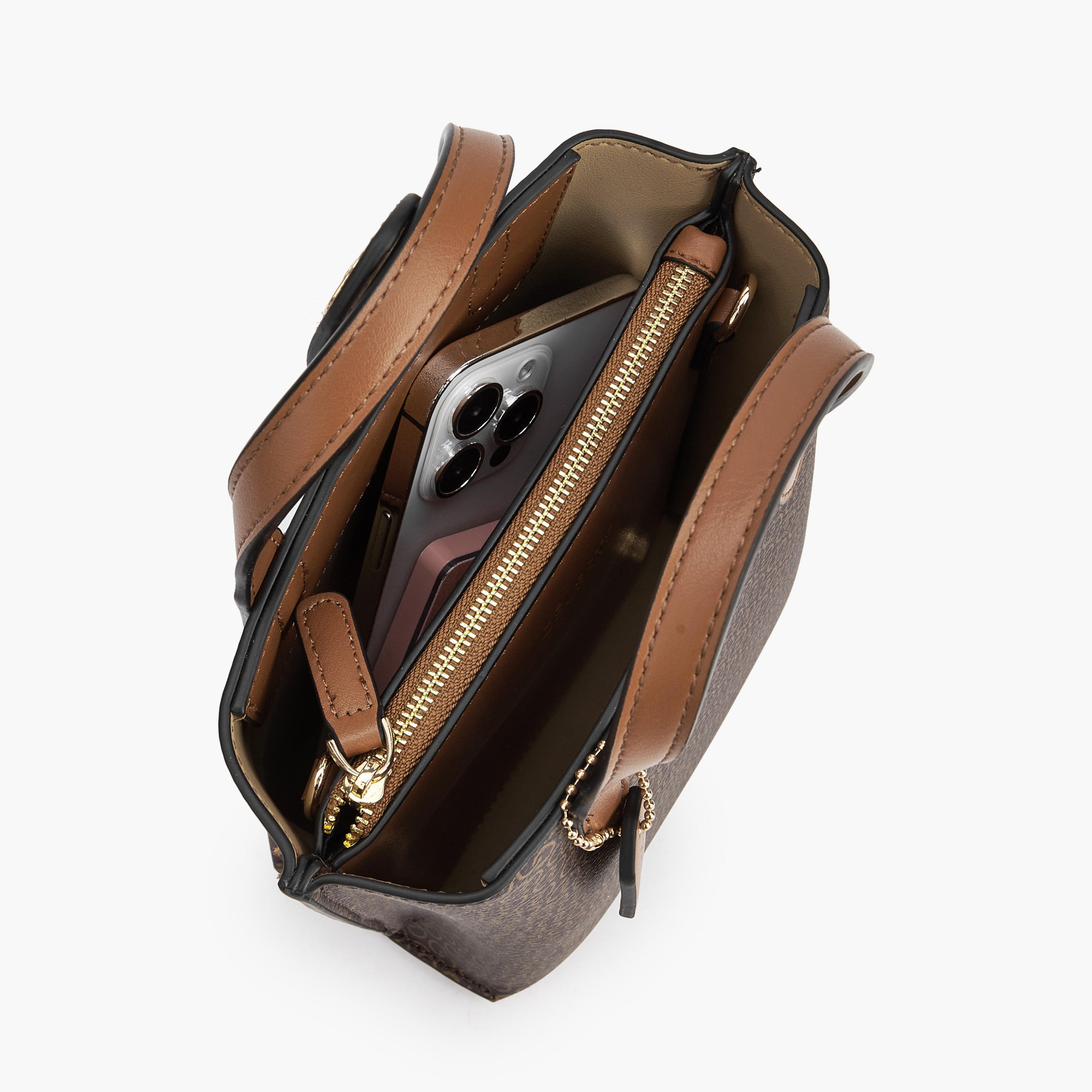 شنطة توتي بمقابض مزدوجة وطبعات مونوجرام من سيليست-women-bagsandwallets-handbags-image-9