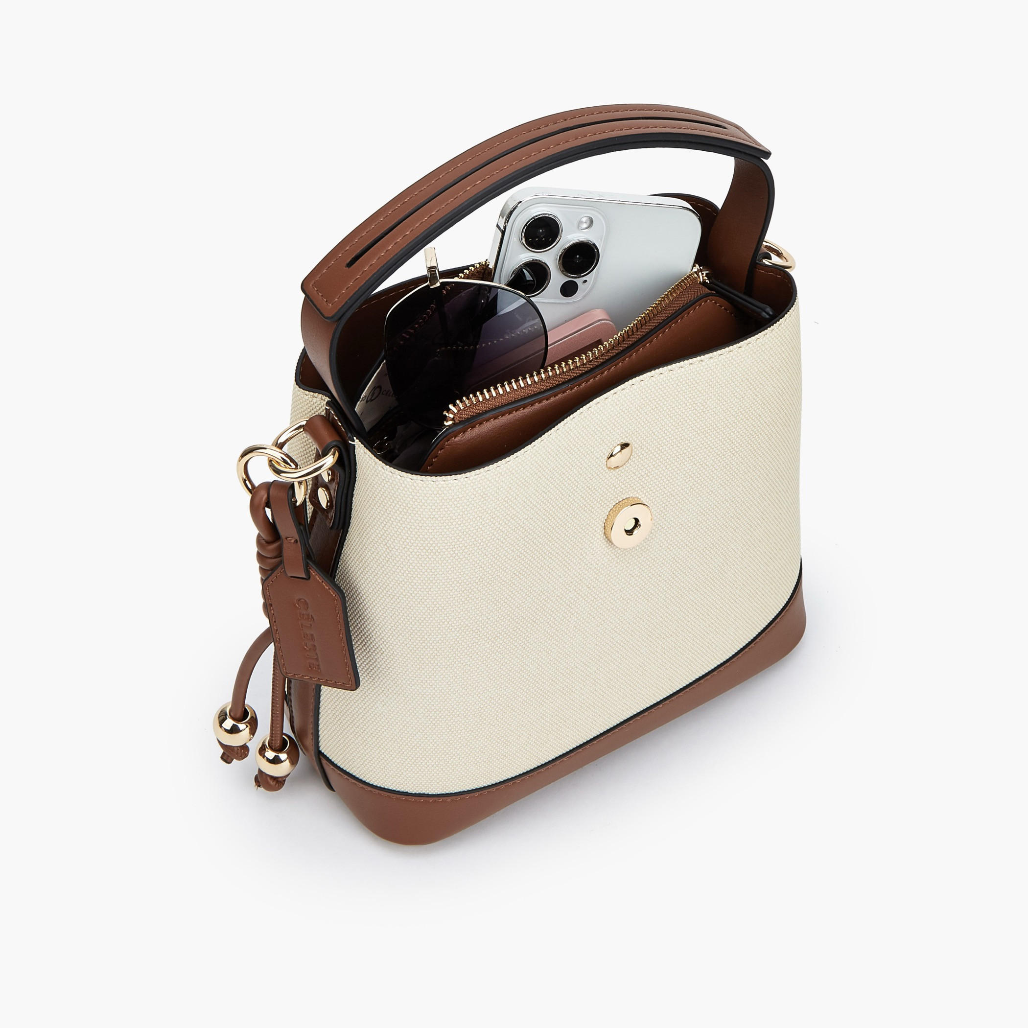 شنطة توتي بارزة الملمس بتفاصيل قفل من سيليست-women-bagsandwallets-handbags-image-9