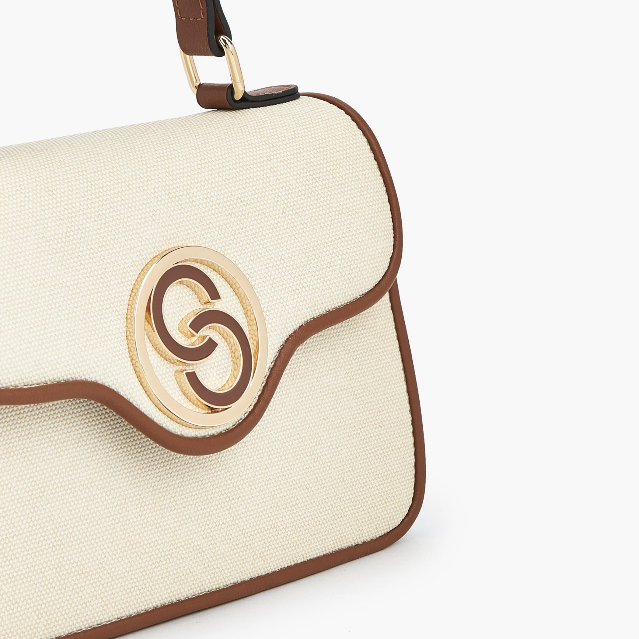 شنطة ساتشل بارزة الملمس بإغلاق مغناطيسي من سيليست-women-bagsandwallets-handbags-image-3
