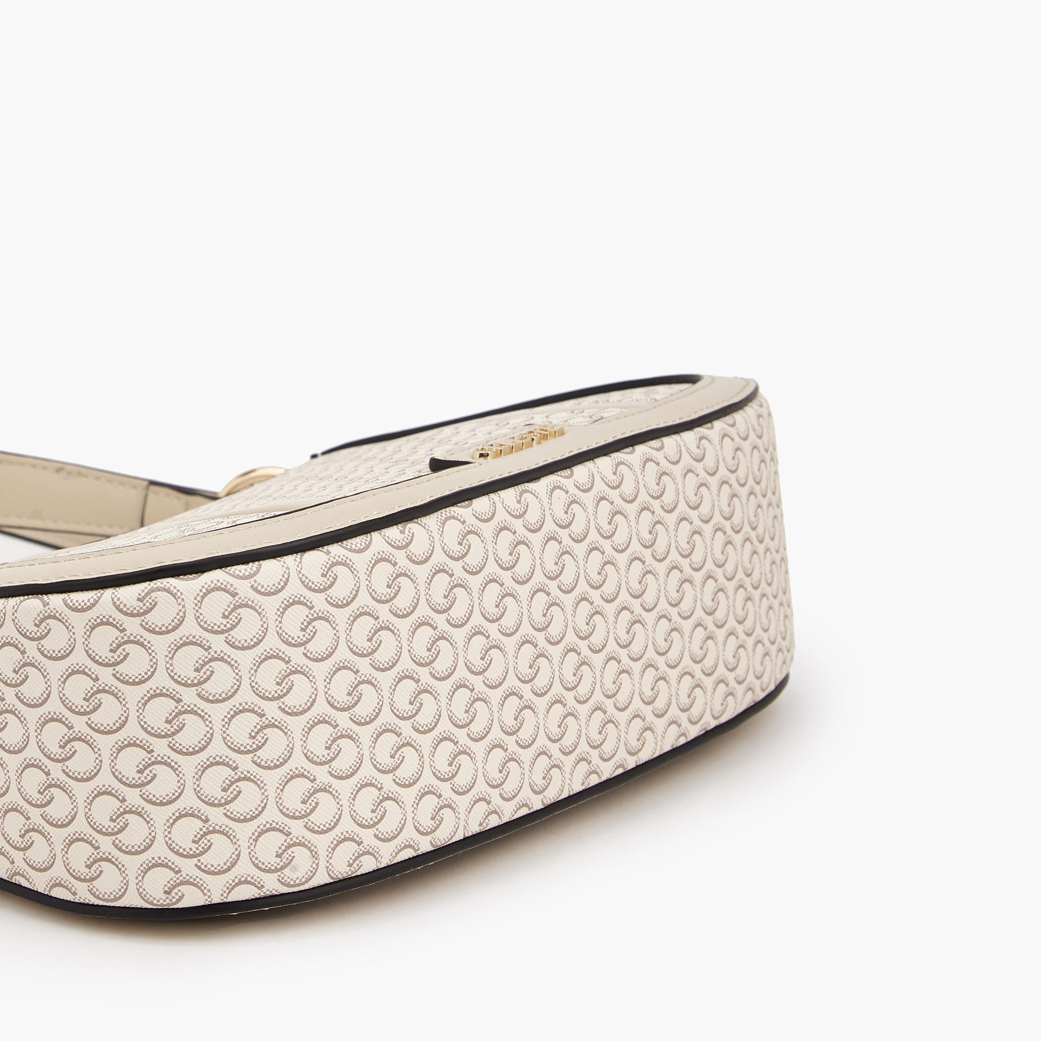 شنطة كتف بطبعات مونوجرام وسحّاب إغلاق من سيليست-women-bagsandwallets-handbags-image-7