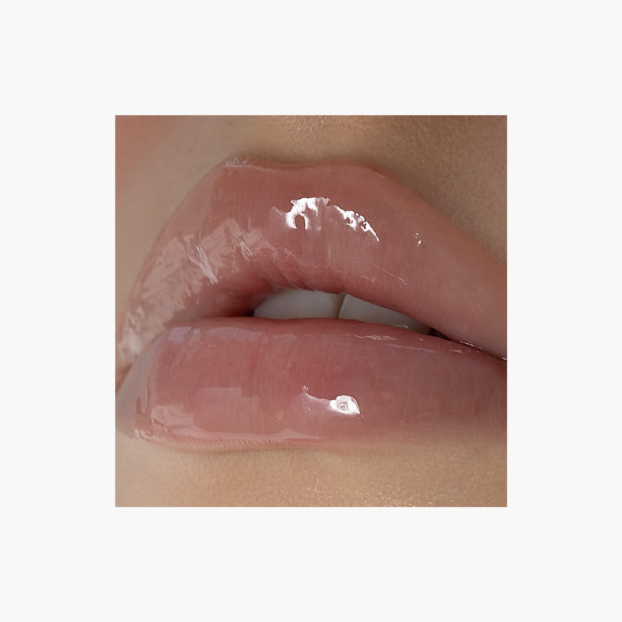 Loca Hydrating Lip Smoothie Vanilla Swirl-beautyandpersonalcare-makeup-lips-lipglossesandbalms-image-2