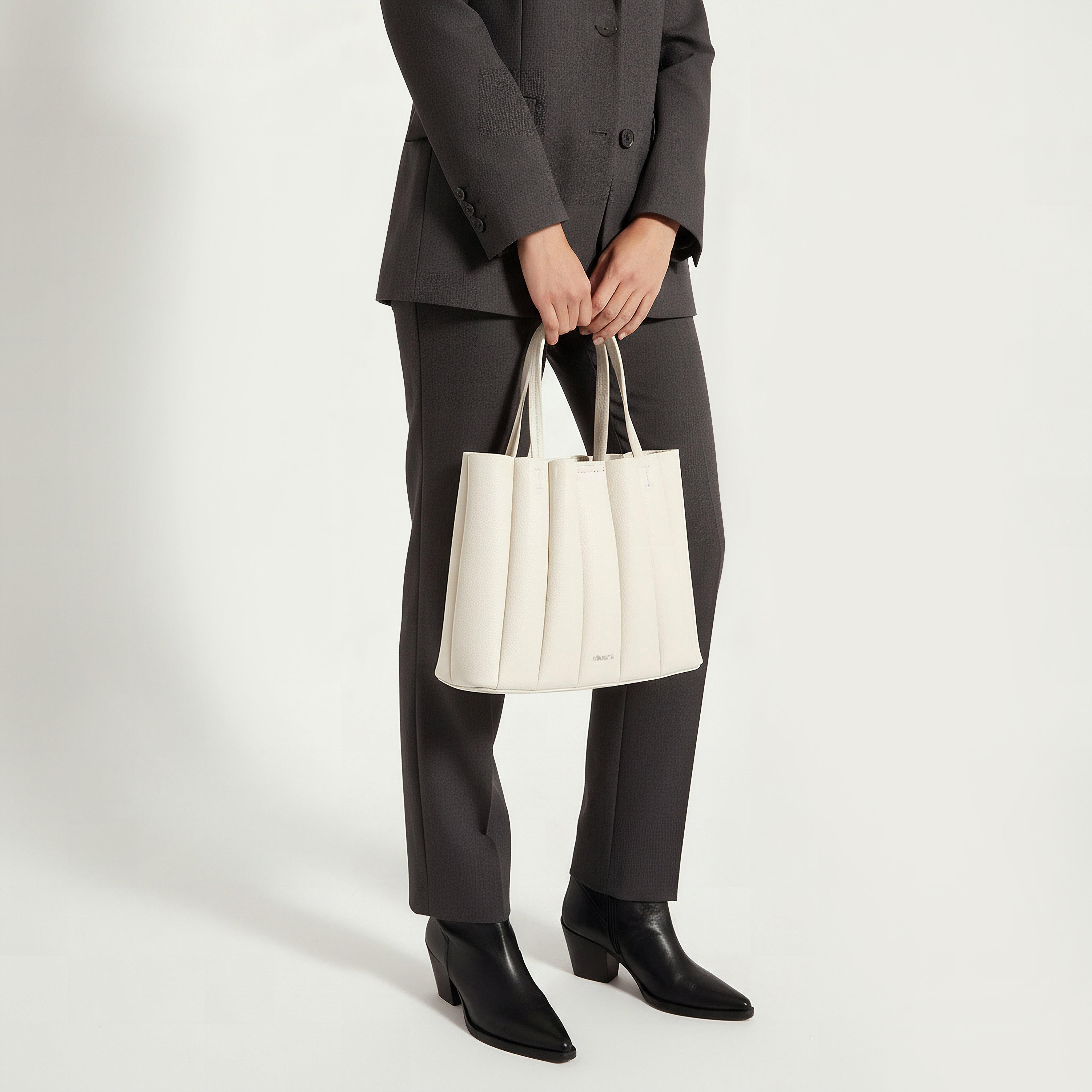 شنطة توتي بكسرات مع شنطة صغيرة من سيليست-women-bagsandwallets-handbags-image-2