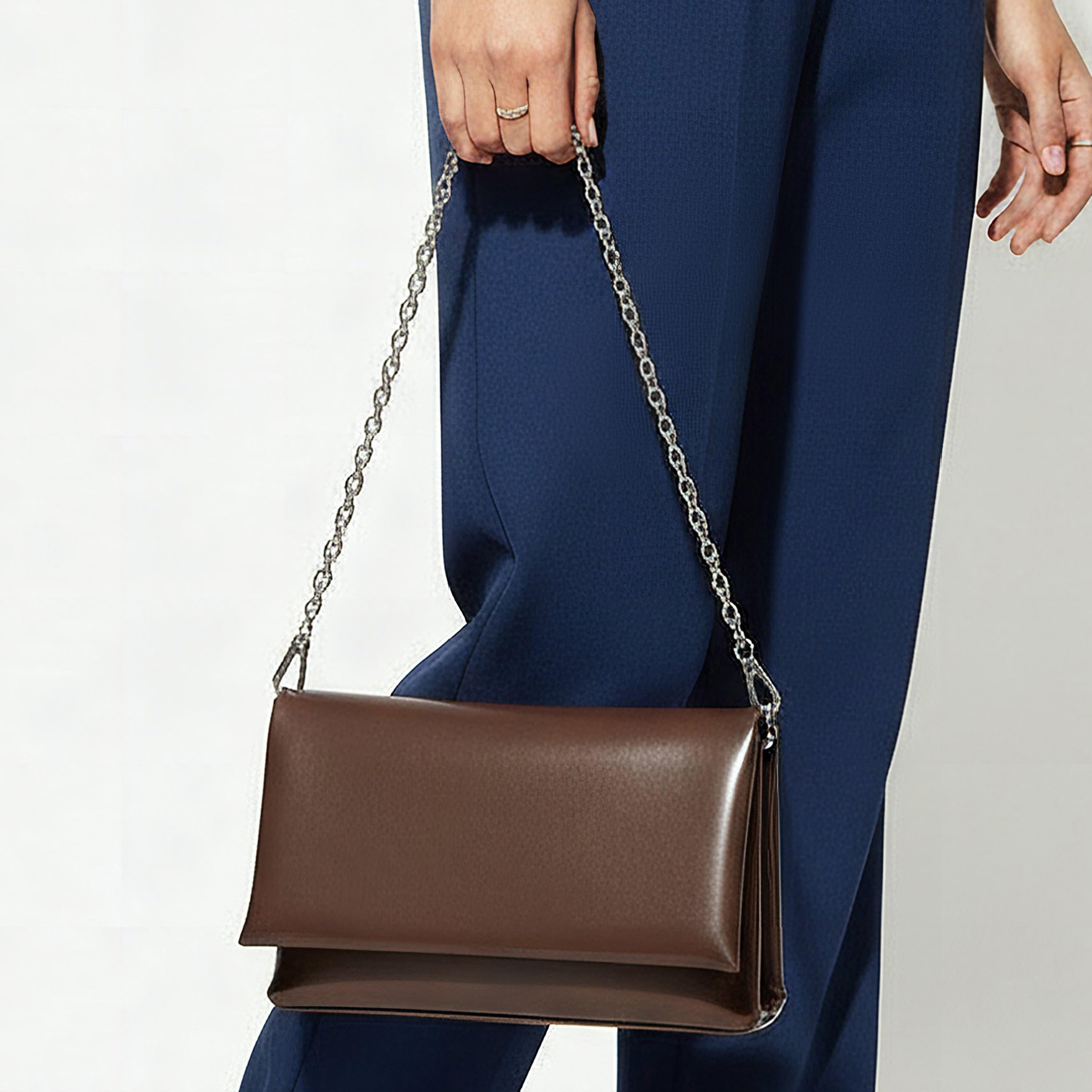 شنطة كتف بارزة الملمس بحزام سلسلة من سيليست-women-bagsandwallets-handbags-image-9