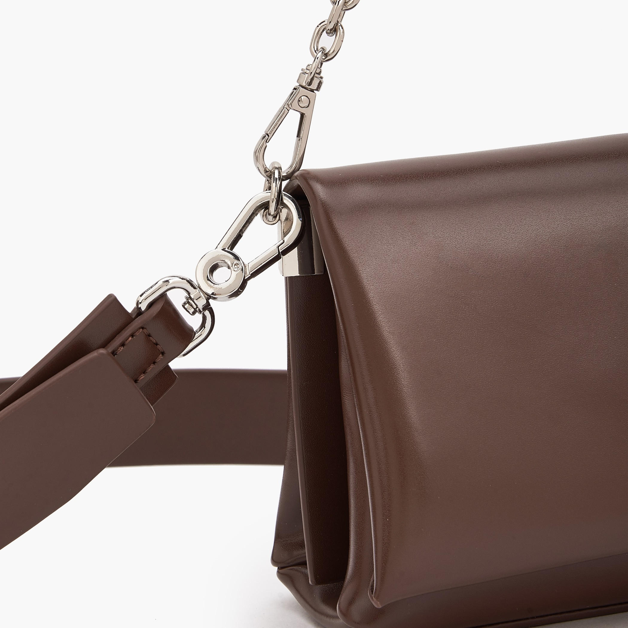 شنطة كتف بارزة الملمس بحزام سلسلة من سيليست-women-bagsandwallets-handbags-image-6