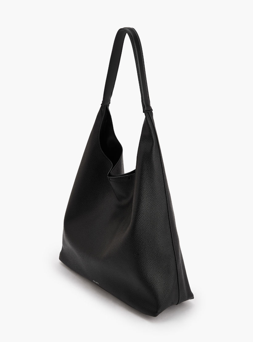 شنطة هوبو بارزة الملمس مع حزام من سيليست-women-bagsandwallets-handbags-image-6