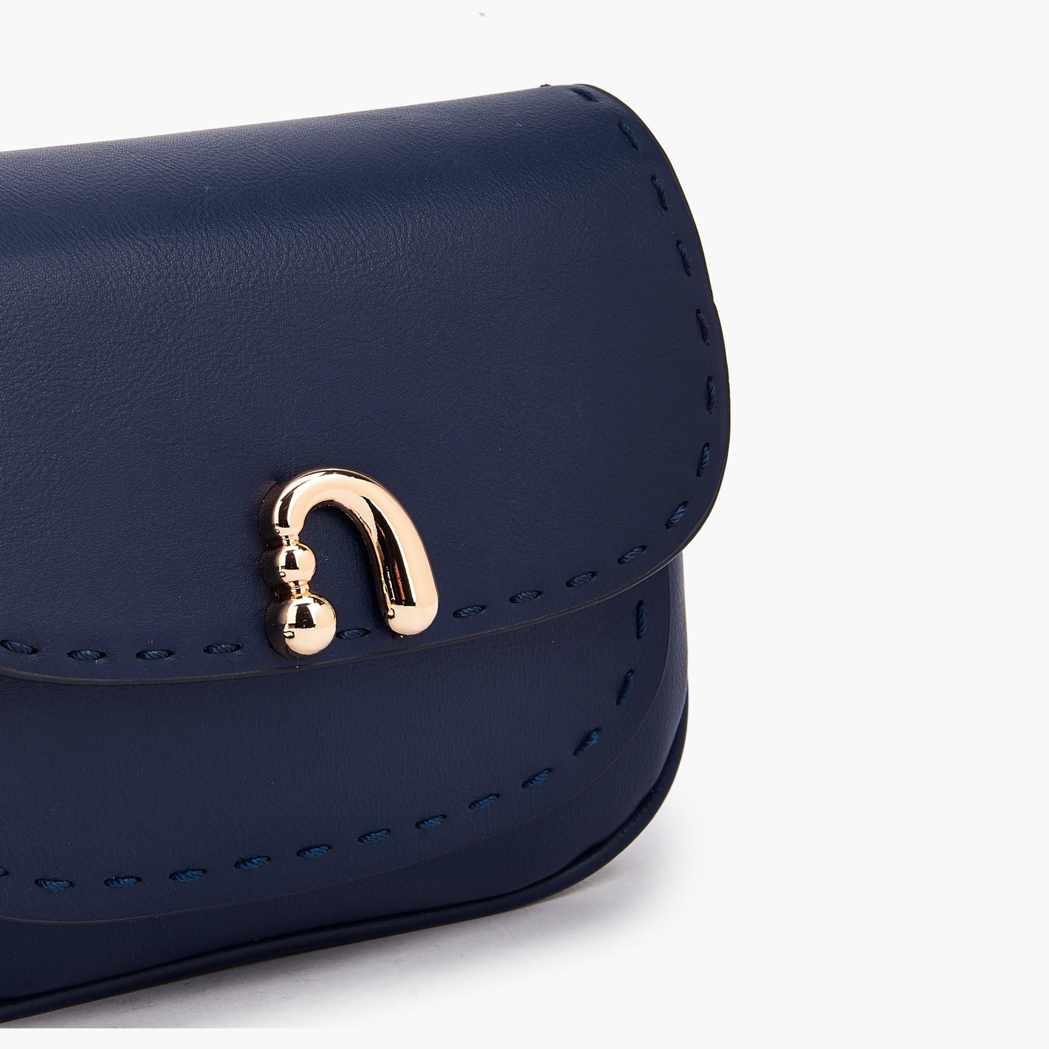 Paprika Solid Crossbody Bag with Adjustable Strap-women-bagsandwallets-handbags-image-5