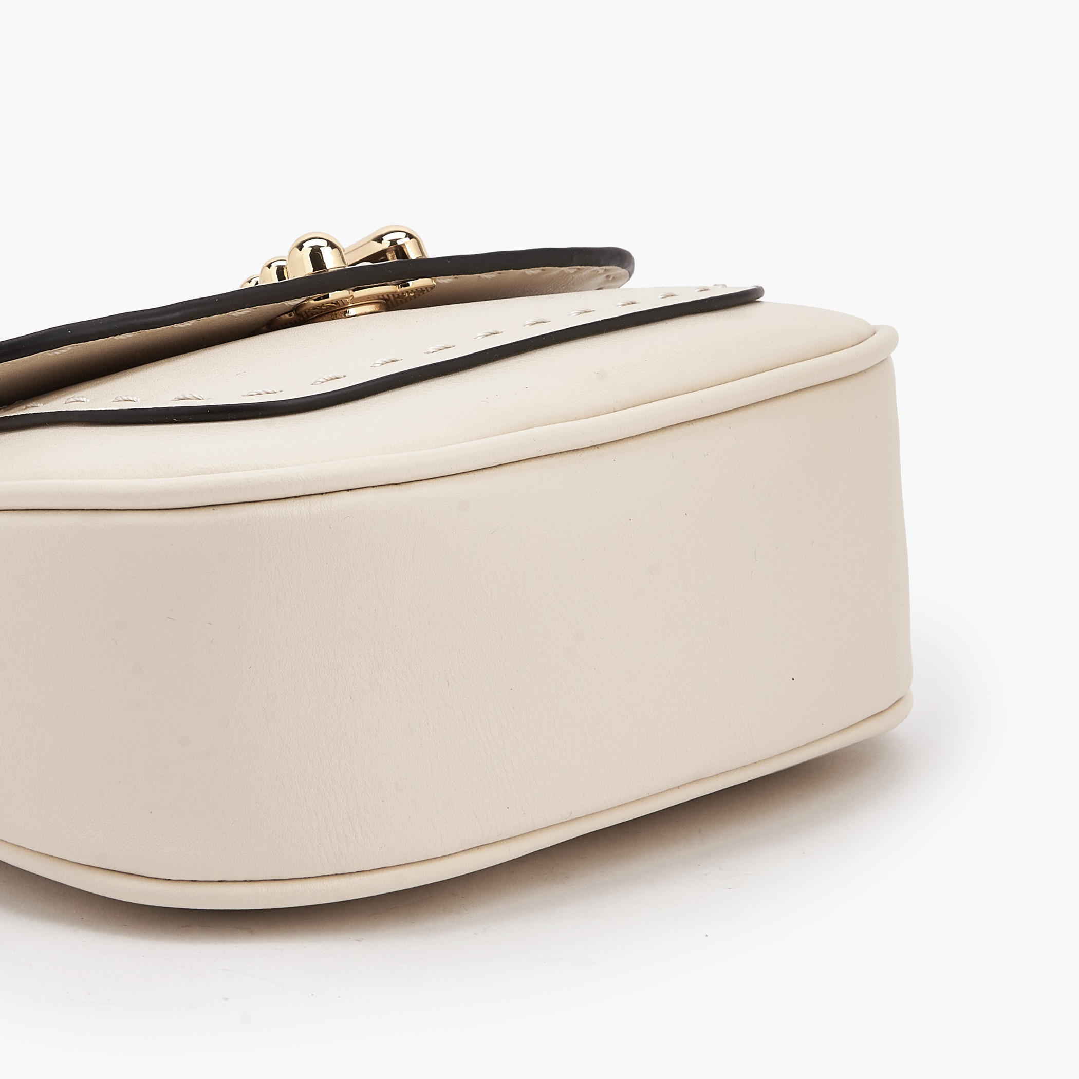 Paprika Solid Crossbody Bag with Adjustable Strap-women-bagsandwallets-handbags-image-9