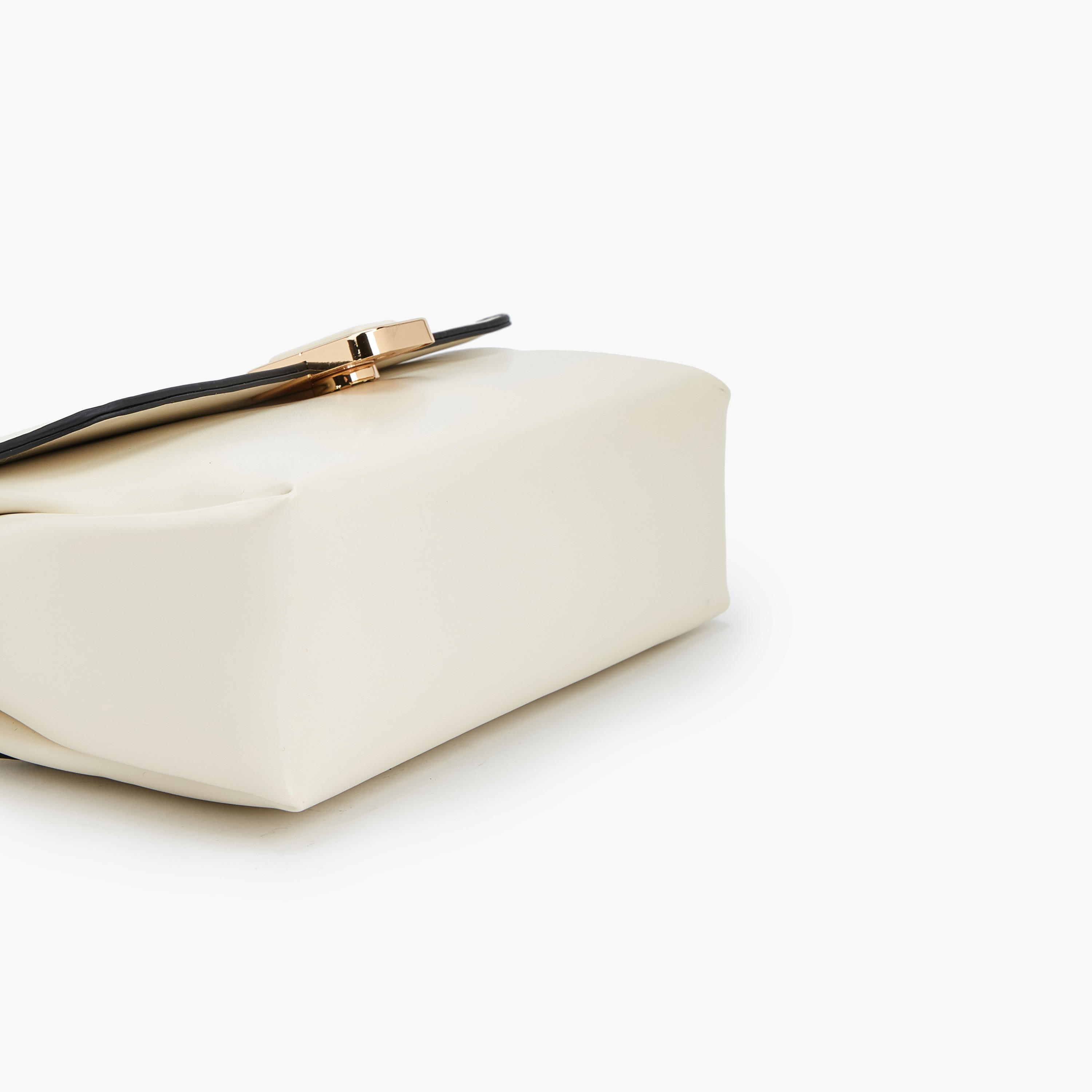 Paprika Solid Crossbody Bag with Detachable Strap-women-bagsandwallets-handbags-image-7