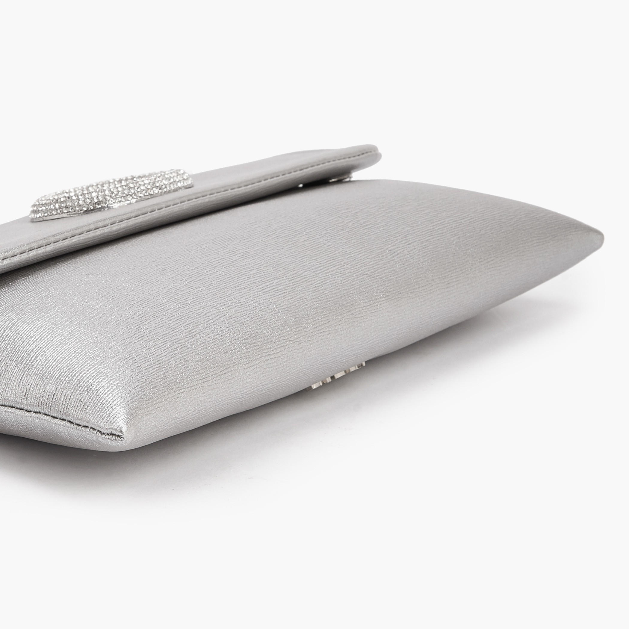 Paprika Textured Clutch with Detachable Wristlet Strap-women-bagsandwallets-handbags-image-7