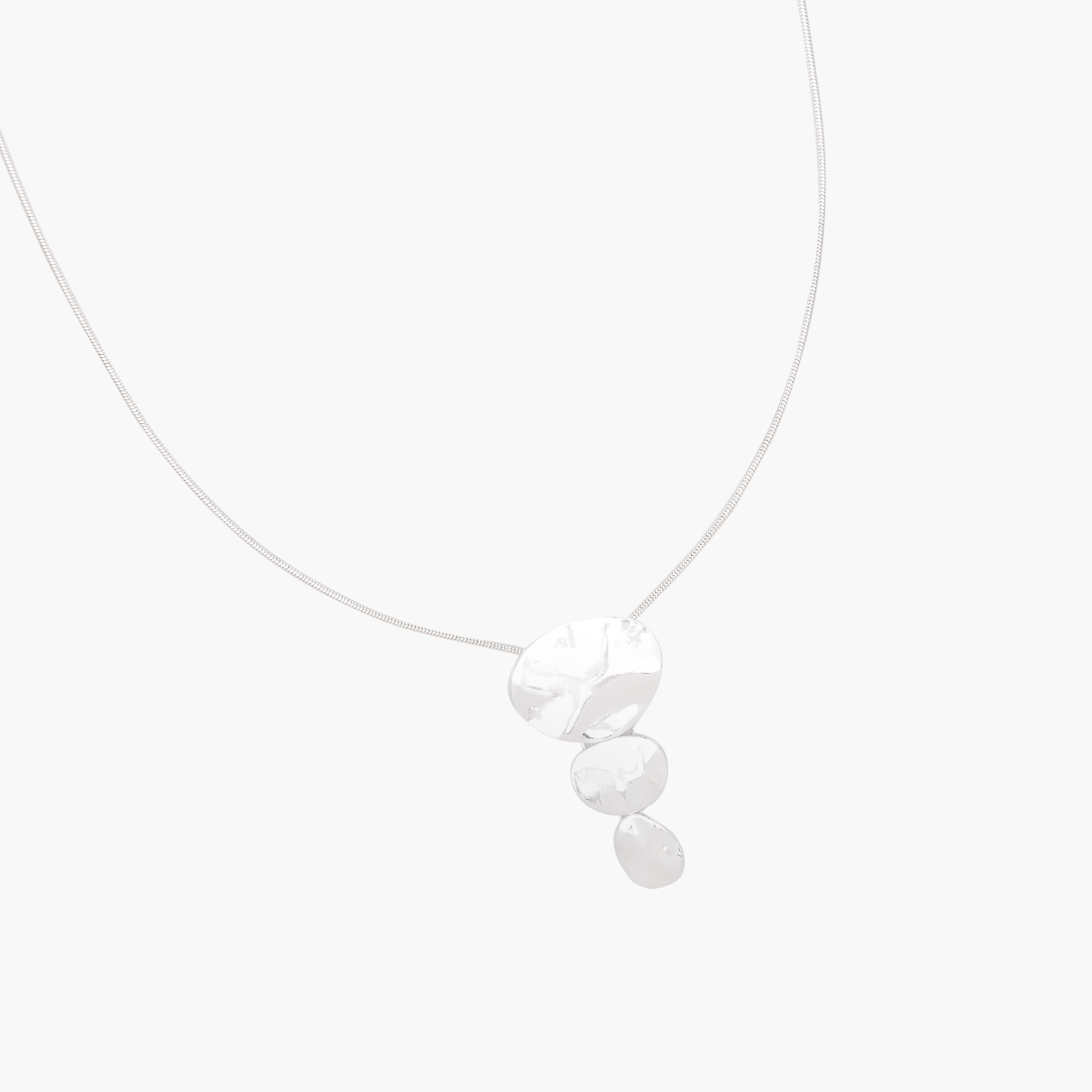 Silver Tone Pendant Necklace with Hammered Design-women-watchesandjewellery-jewellery-necklacesandpendants-image-2