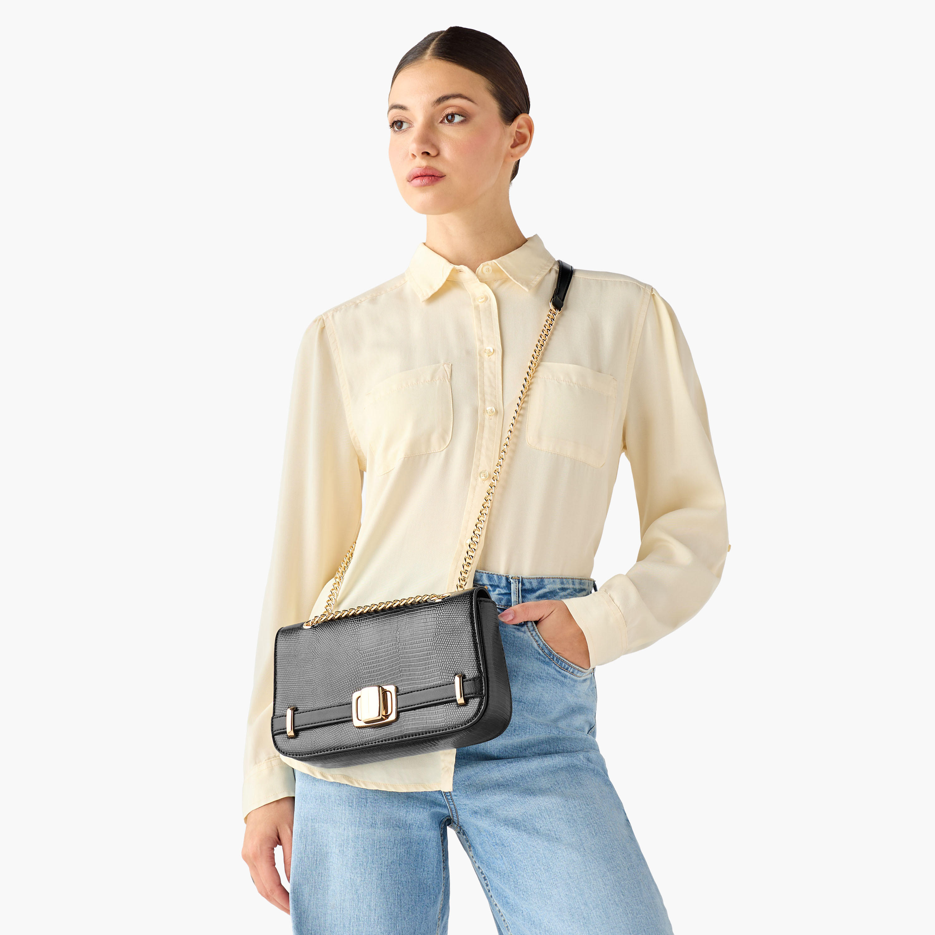 شنطة كروس بودي بارزة الملمس وحزام سلسلة للنساء من ساشا جول-women-bagsandwallets-handbags-image-4