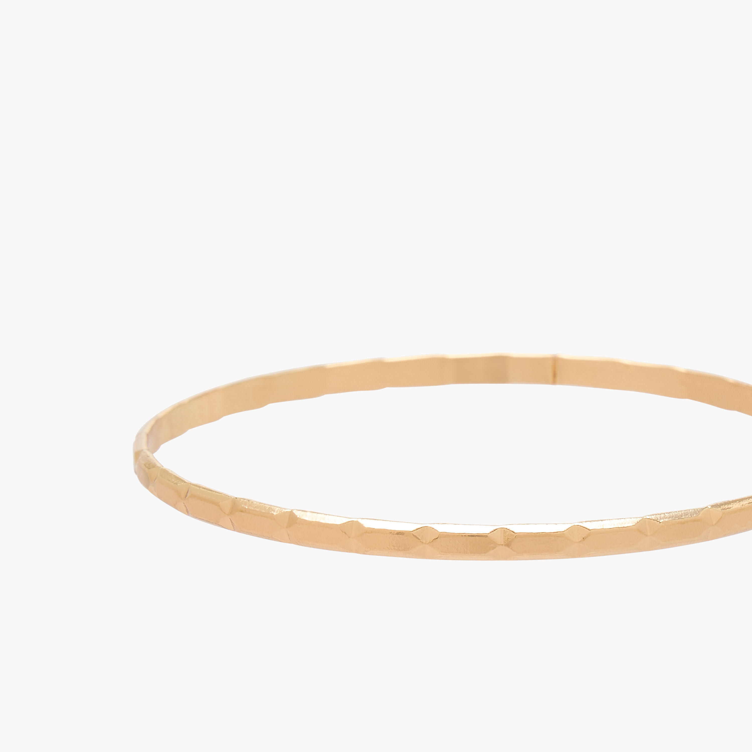 أساور بارزة الملمس بلون ذهبي - عبوة 4 قطع-women-watchesandjewellery-jewellery-banglesandbracelets-image-11