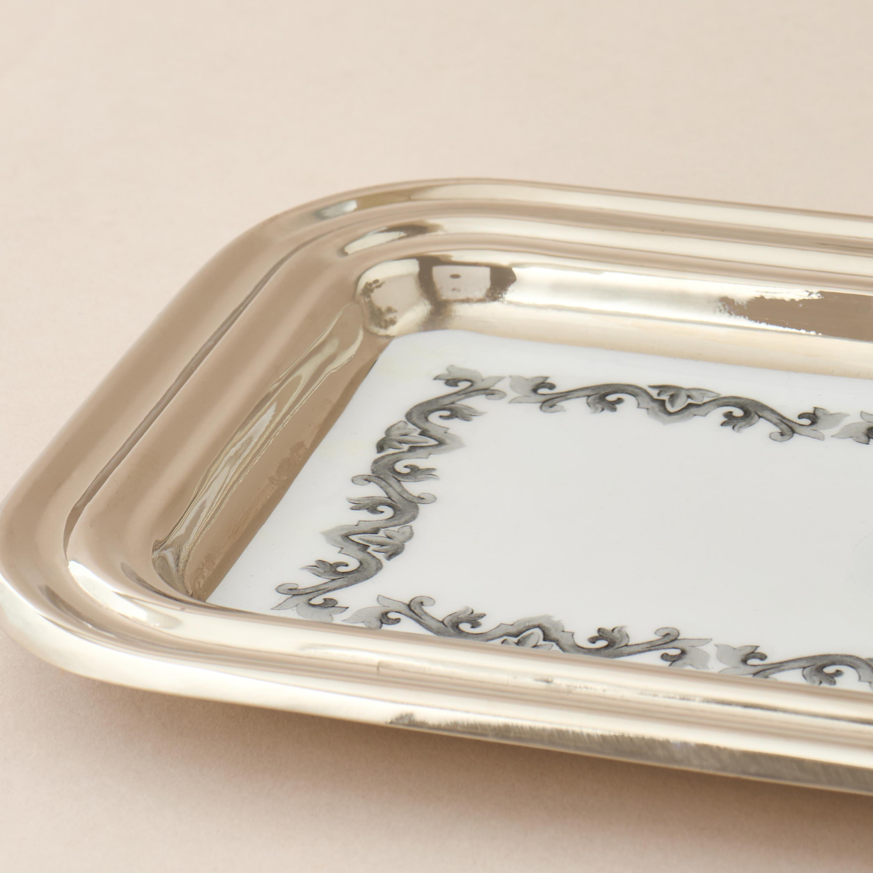 Gia Como Metal Decorative Tray - 27 cms-household-decor-boxesandtrays-image-3