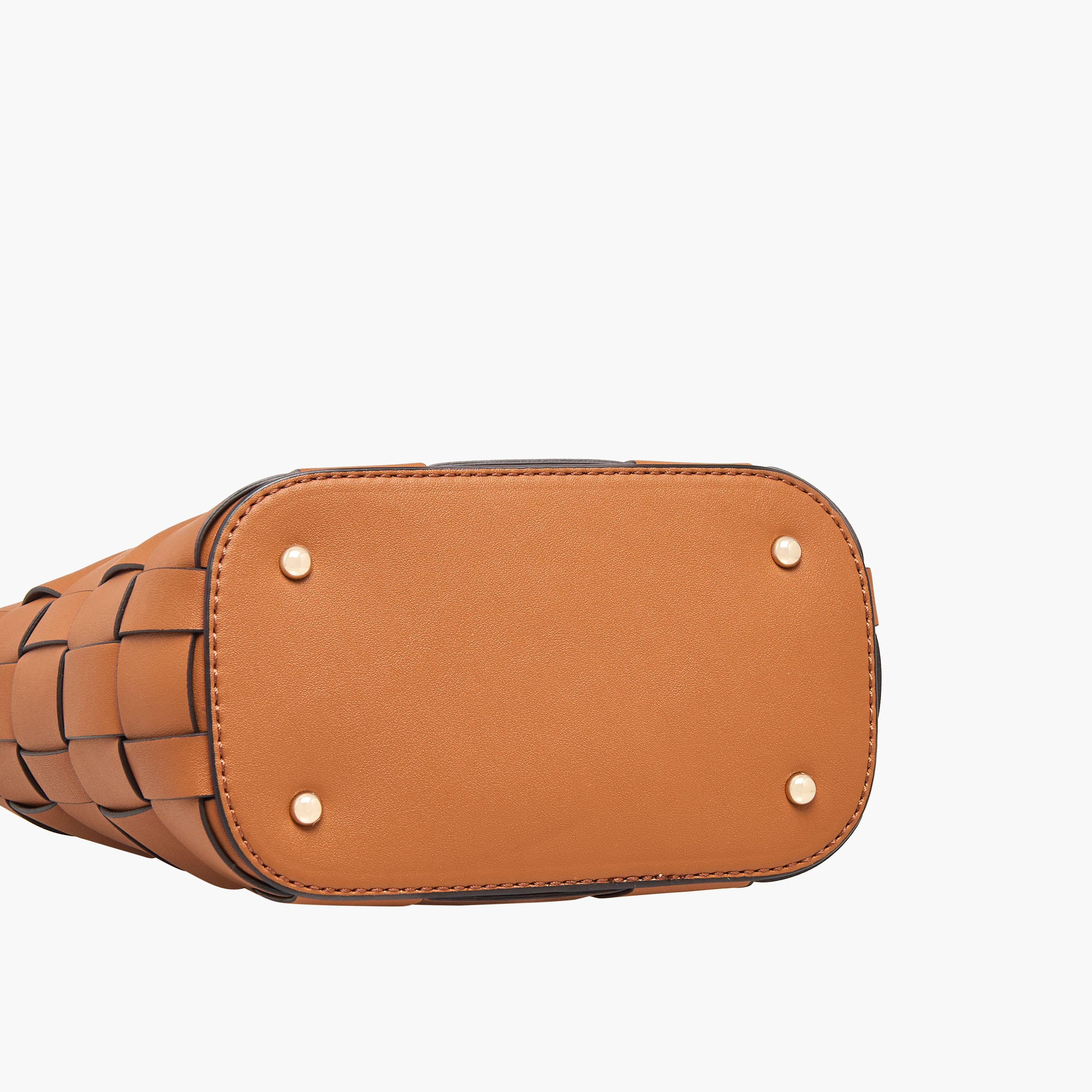 شنطة دلو بنسيج بارزة الملمس مع زر إغلاق مايلي من جيس-women-bagsandwallets-handbags-image-7