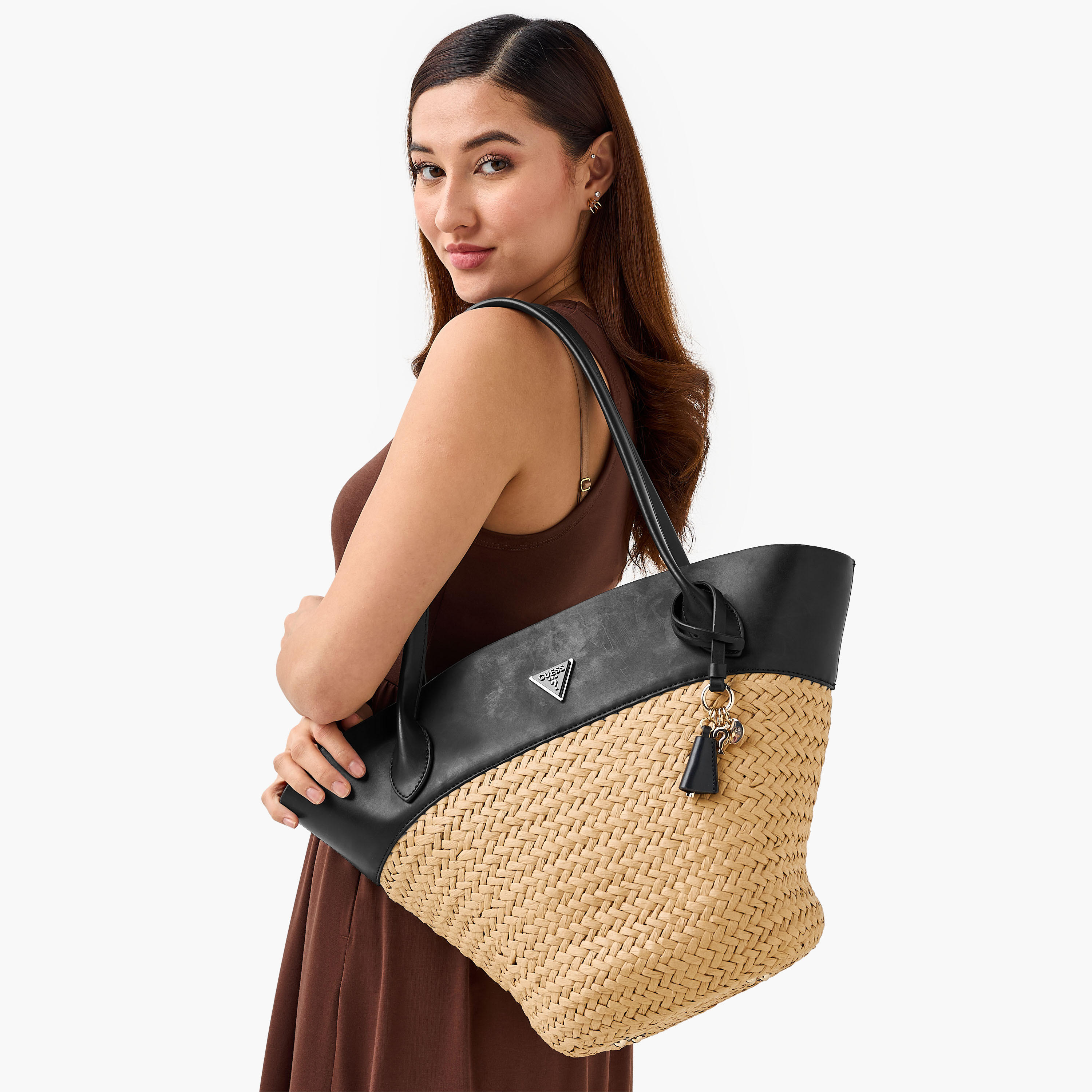شنطة توت منسوجة بارزة الملمس بمقبض فينير من جيس-women-bagsandwallets-handbags-image-2