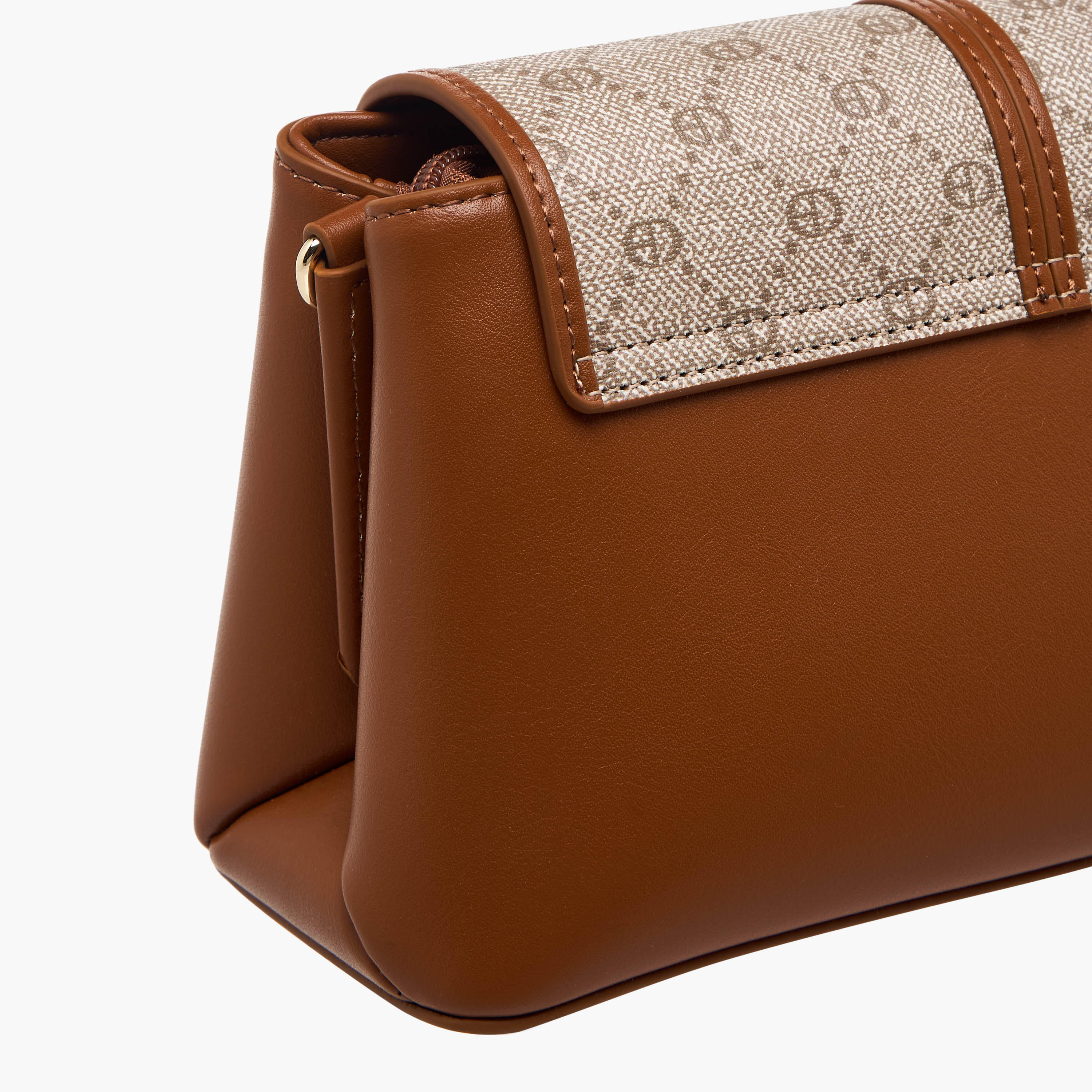 شنطة كروس بودي بطبعات مونوجرام مع محفظة من كريسبيلا-women-bagsandwallets-handbags-image-7