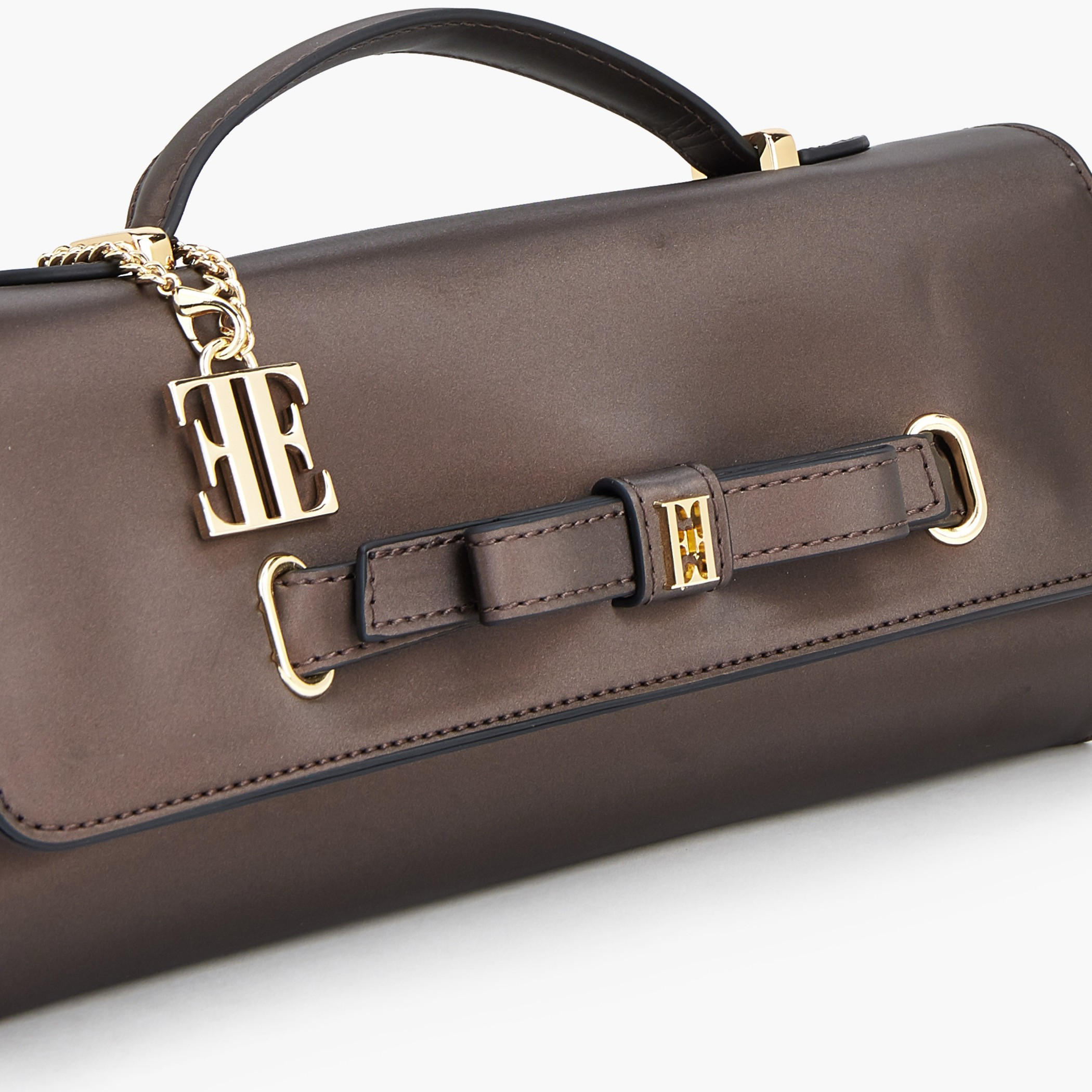 Elle Bow Detail Crossbody Bag with Chain Strap-women-bagsandwallets-handbags-image-4