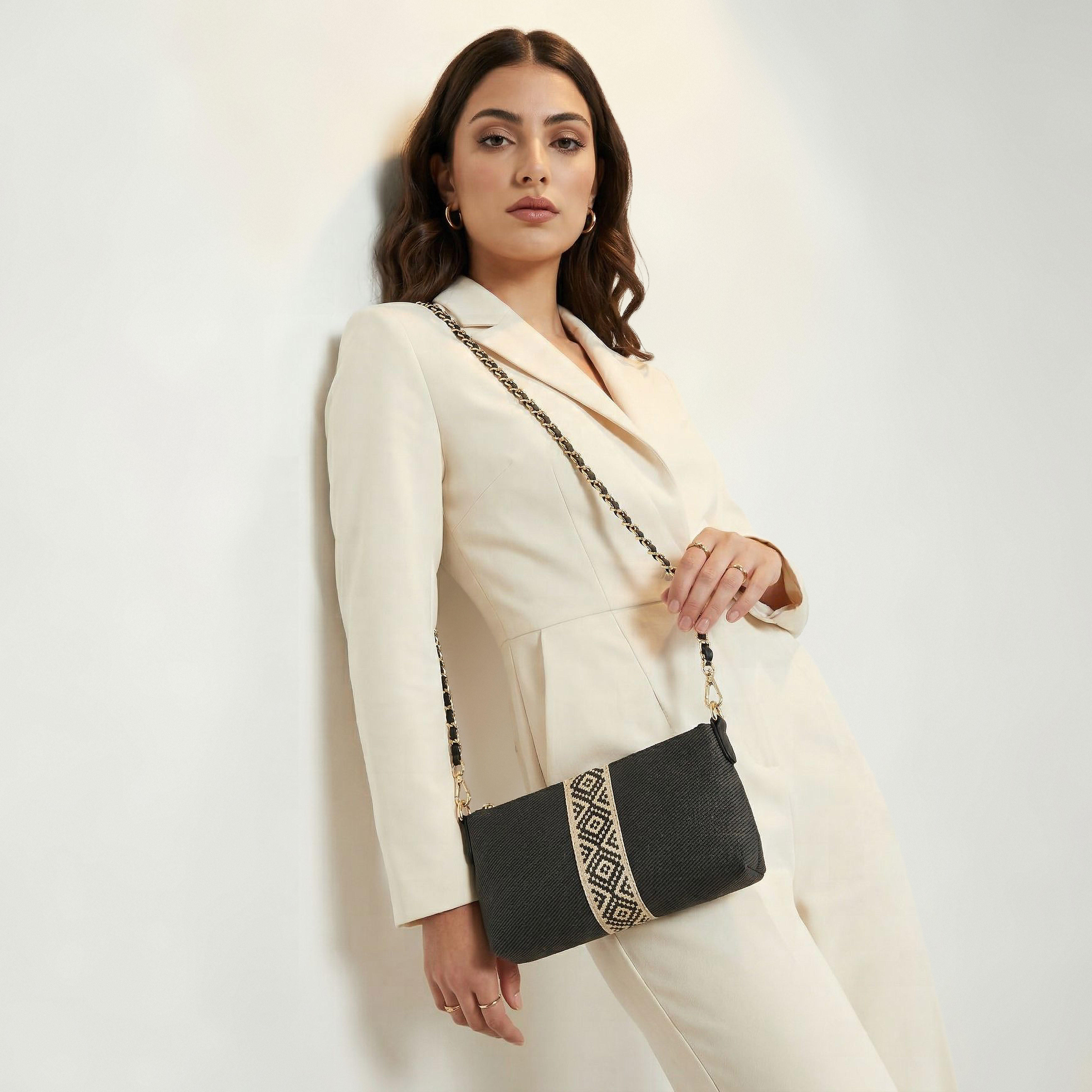 Le Confort Textured Crossbody Bag with Detachable Chain Strap-women-bagsandwallets-handbags-image-2