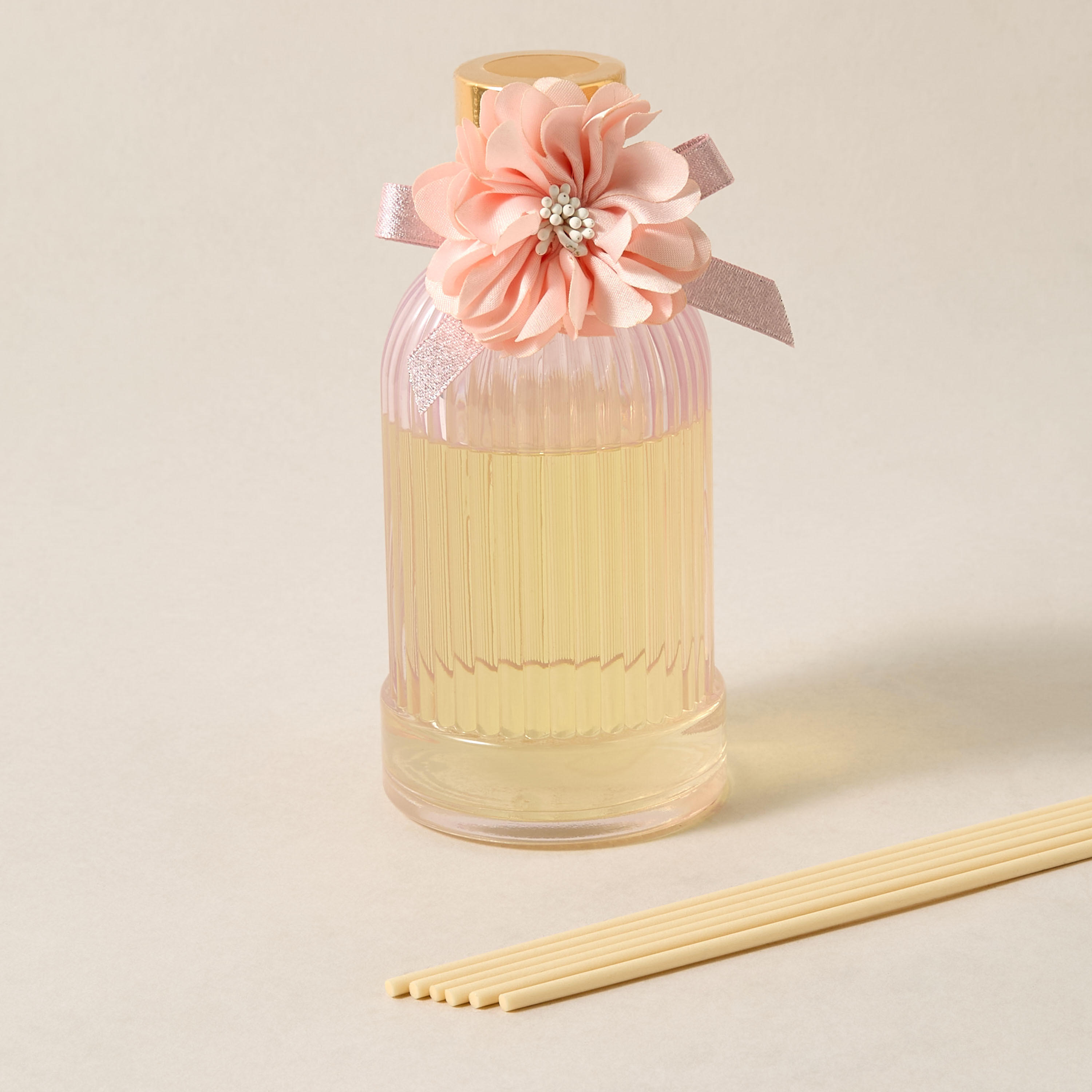 موزع عطور بالأعواد 150 مل سوفت راديانس من أورا لوكس - بينك-household-homefragrance-reeddiffusers-image-4
