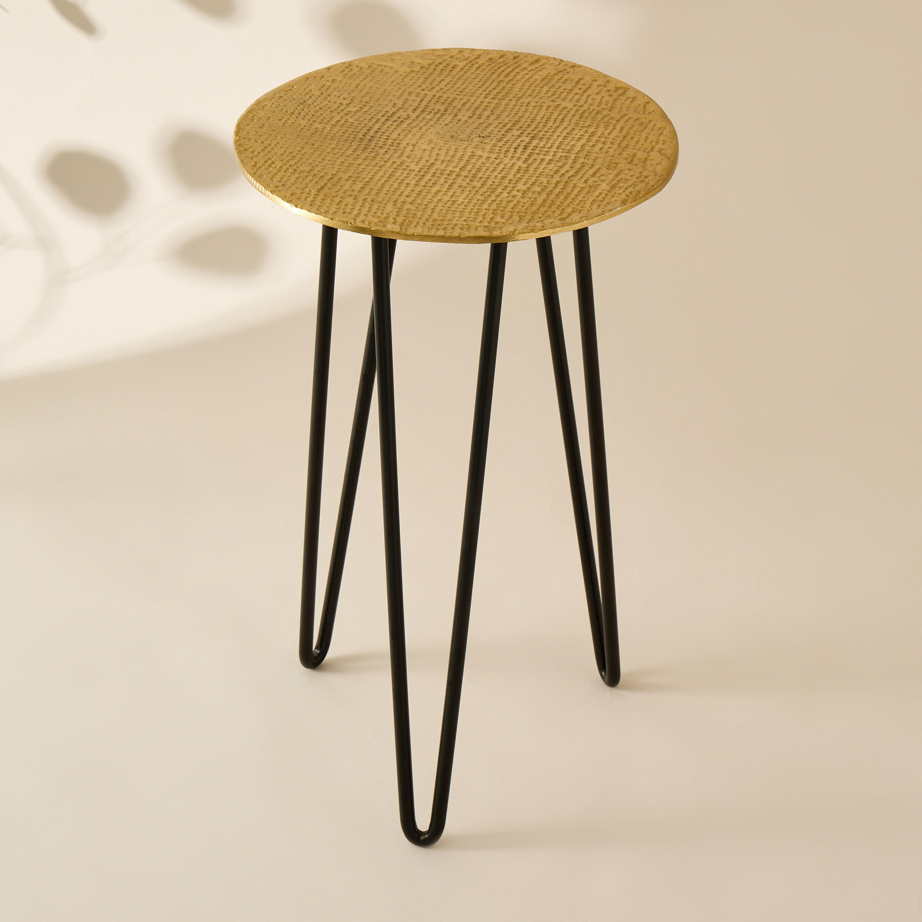 Decorative Metal Plant Stand - 20x38 cms-household-gardenandoutdoor-trellisandstands-plantstands-image-2