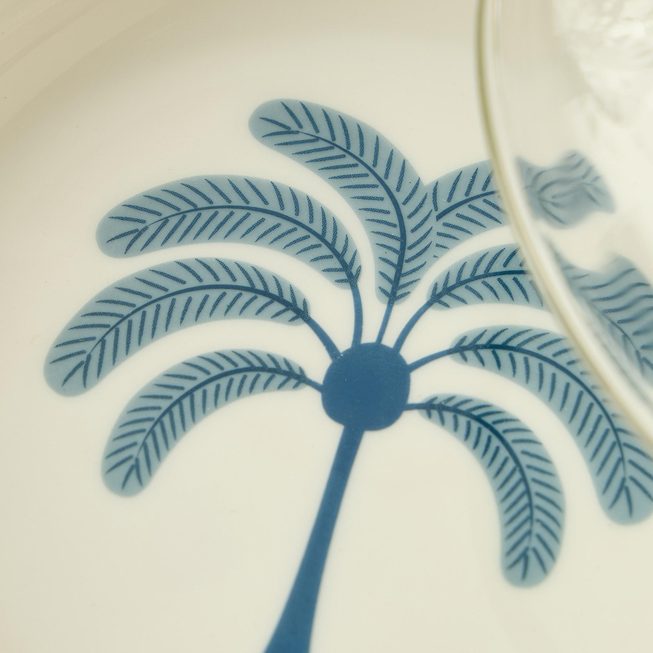 Palm Tree Print Bone China Tajine with Glass Lid - 12x6x13 cms-household-dining-serveware-servingtrays-image-3