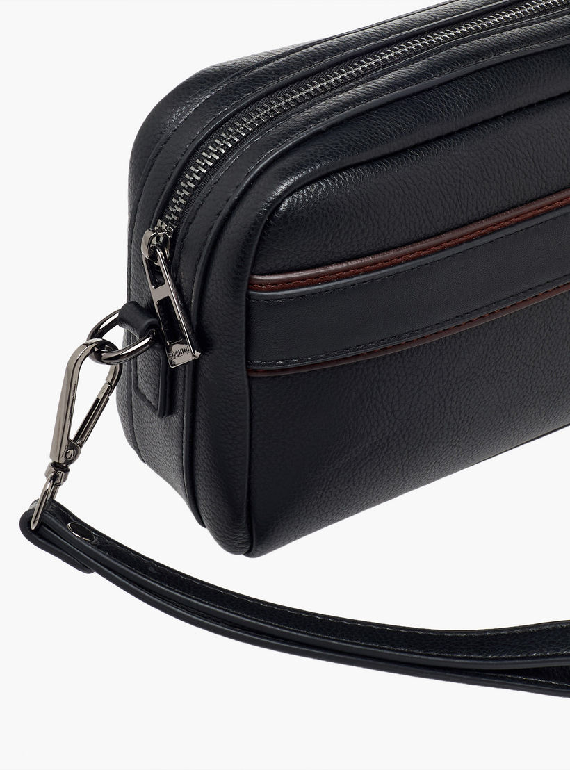 شنطة صغيرة بسحاب إغلاق للرجال من دوتشيني-men-bags-image-4
