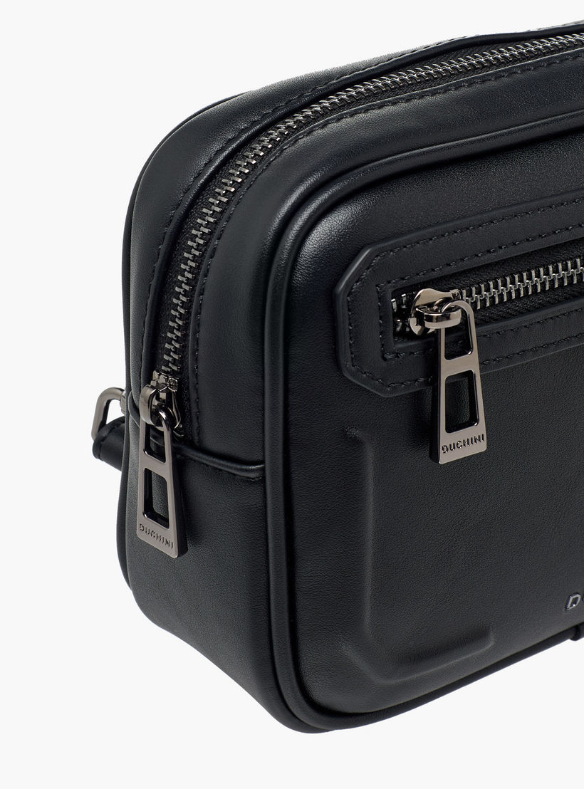 شنطة صغيرة بارزة الملمس بسوار معصم للرجال من دوتشيني-men-bags-image-5
