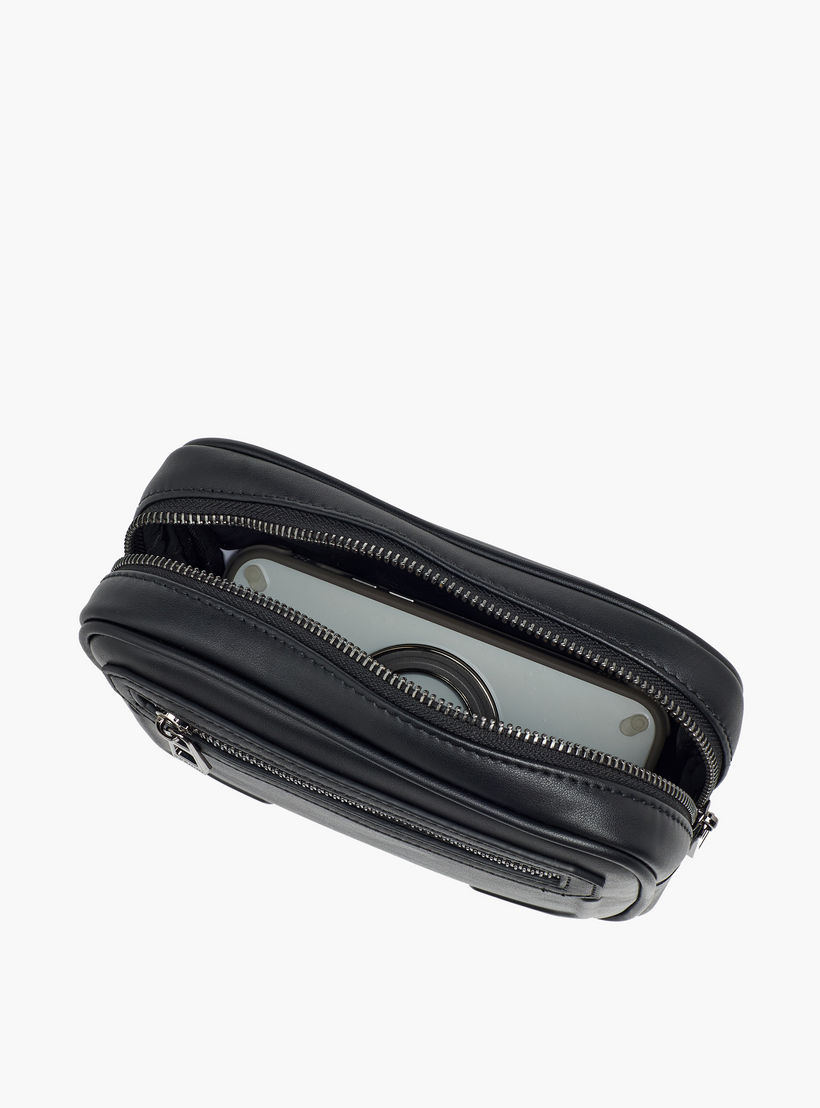 شنطة صغيرة بارزة الملمس بسوار معصم للرجال من دوتشيني-men-bags-image-7