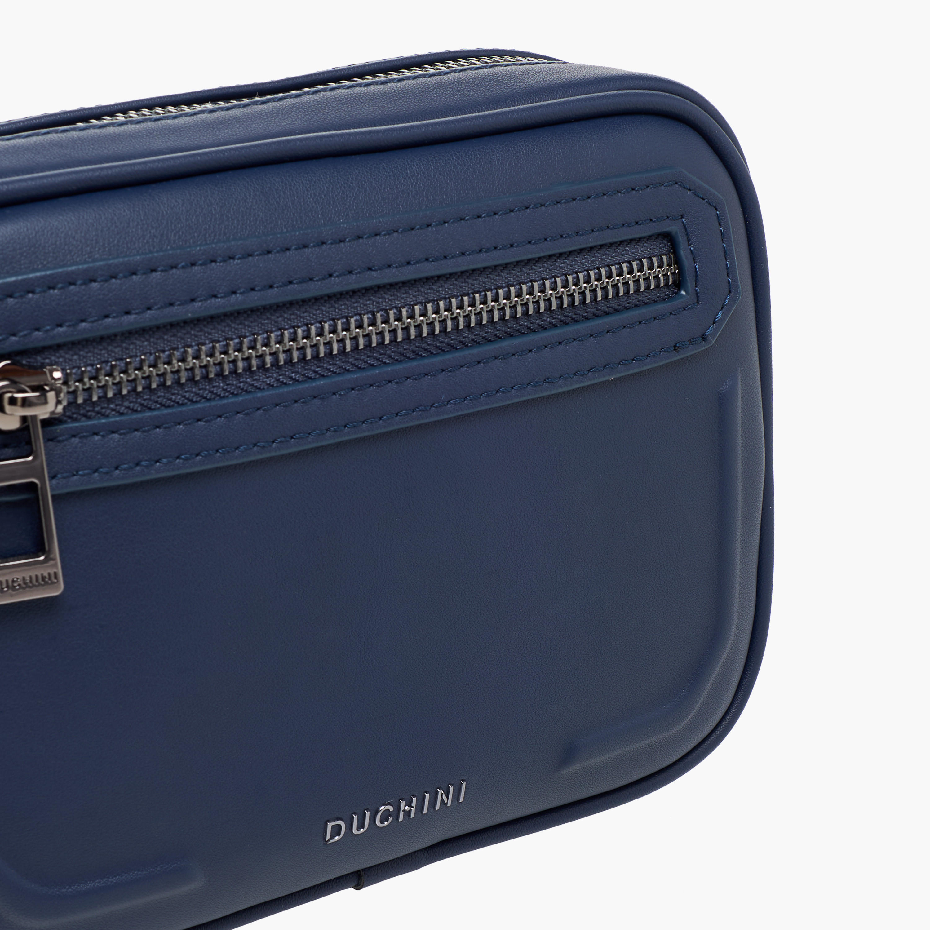 شنطة صغيرة بارزة الملمس بسوار معصم للرجال من دوتشيني-men-bags-image-5
