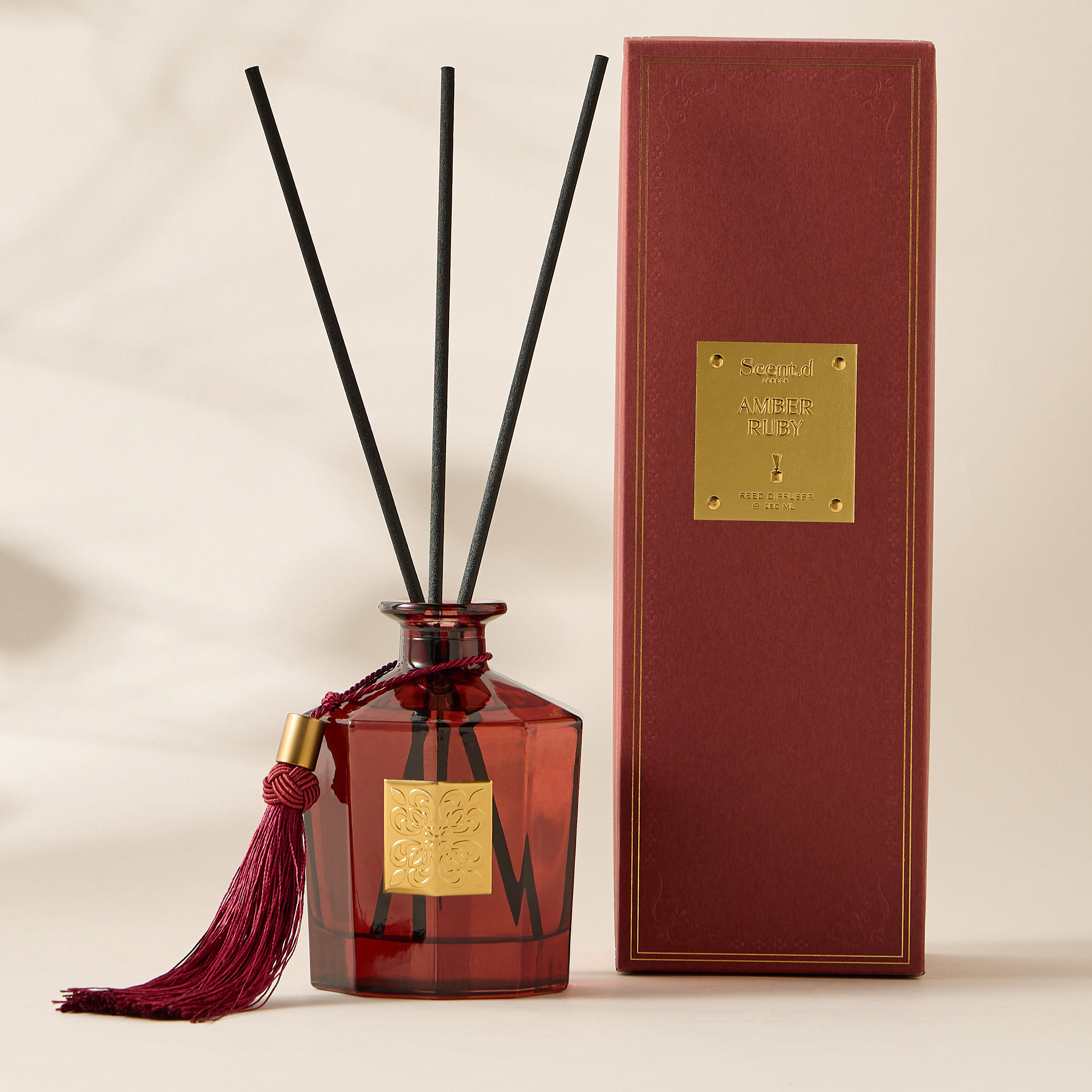 Scent.d London Imperial Essence Amber Ruby Reed Diffuser - 250 ml-household-homefragrance-reeddiffusers-image-3