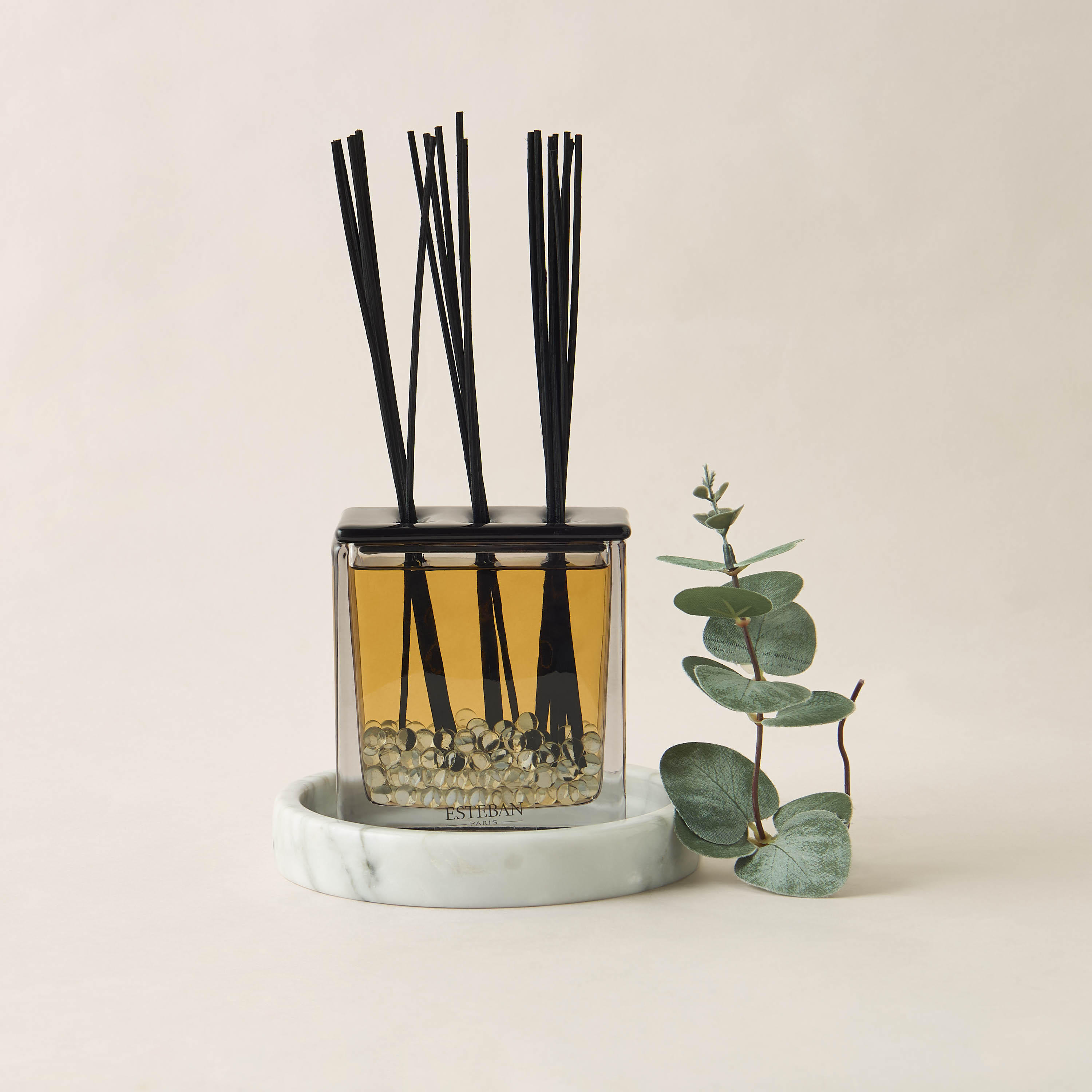 Esteban Cedar Scented Reed Diffuser Set - 250 ml-household-homefragrance-reeddiffusers-image-1